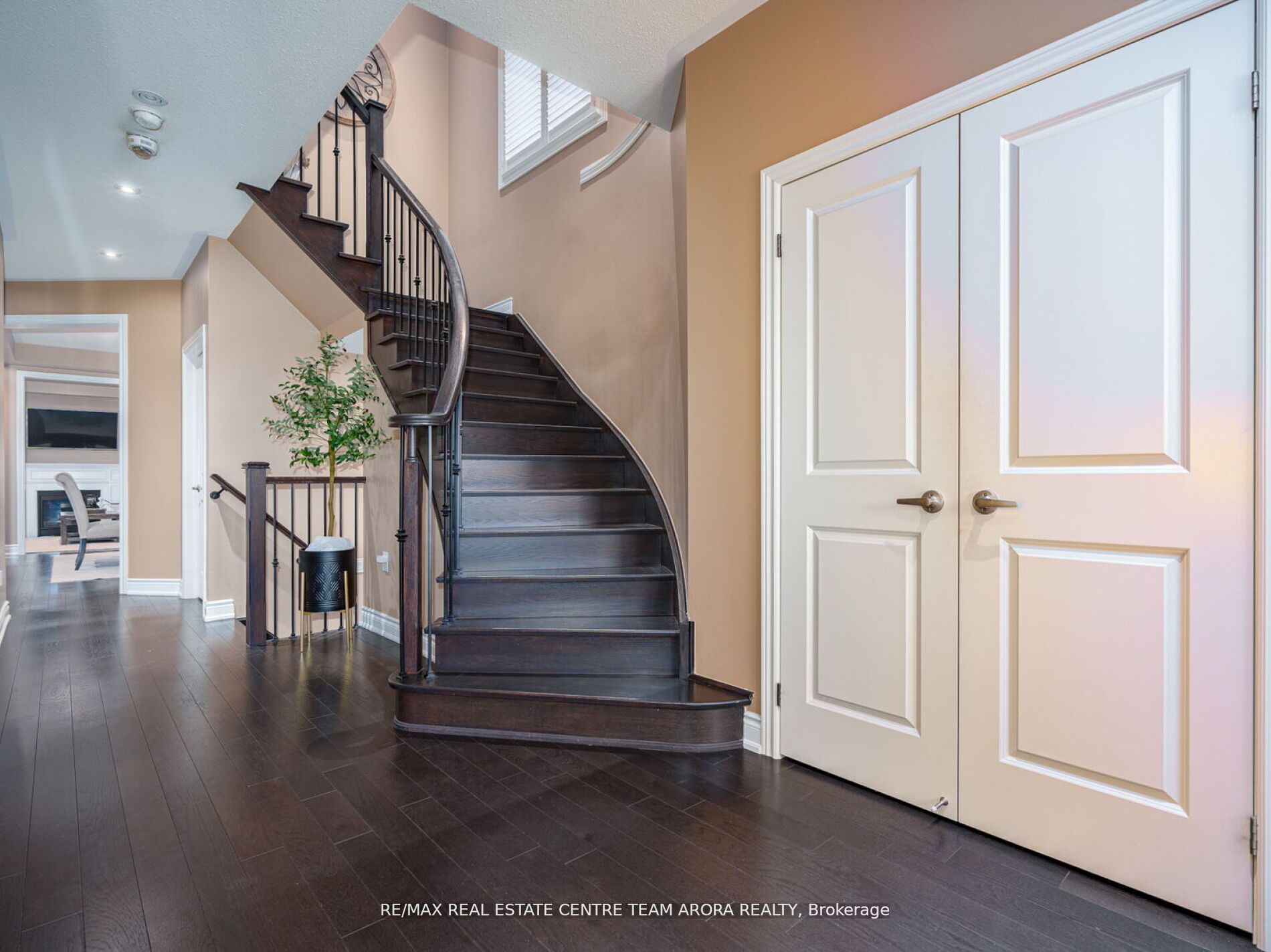 17 Blackberry Valley Crescent