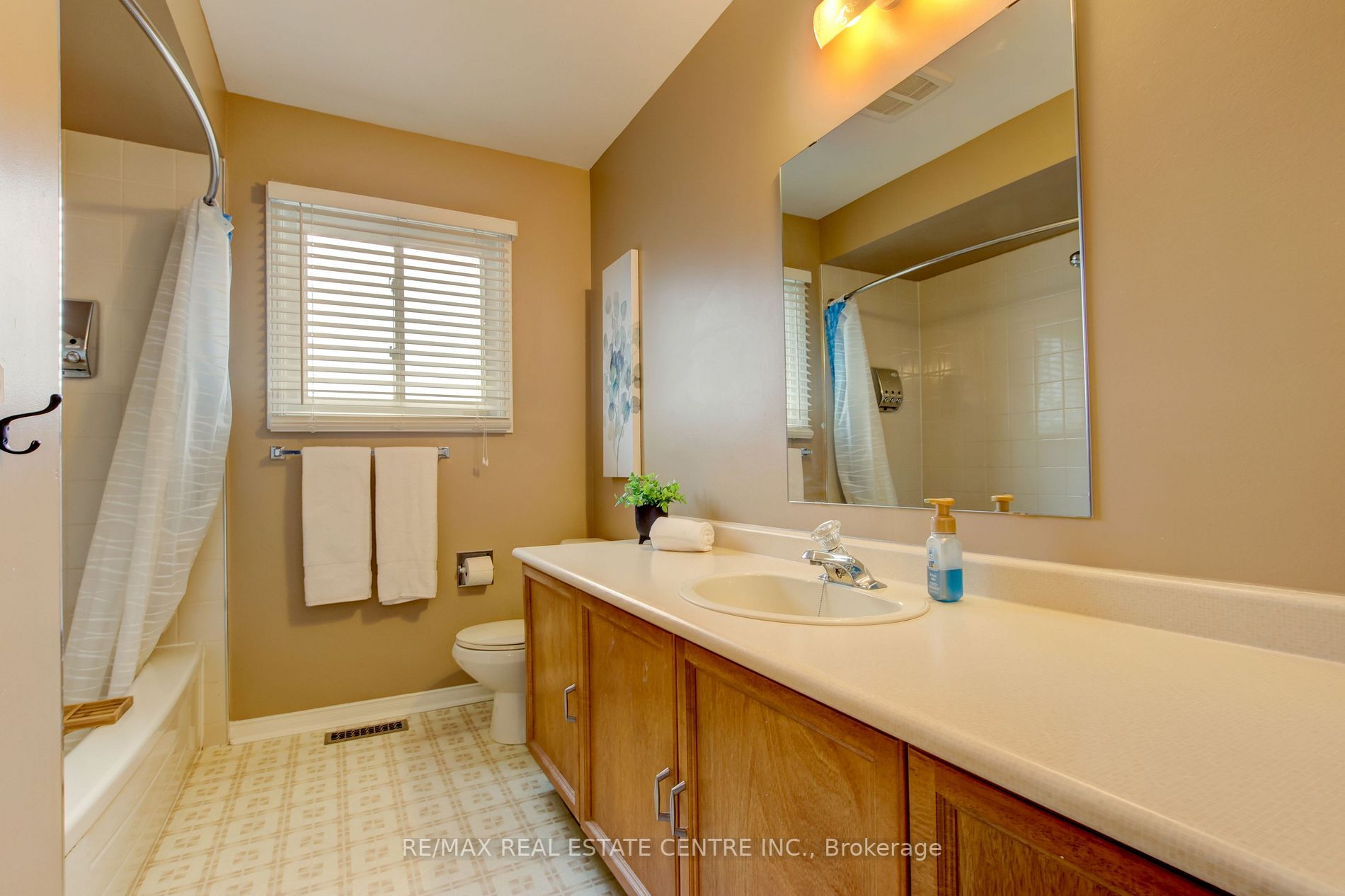 37 Petworth Rd
