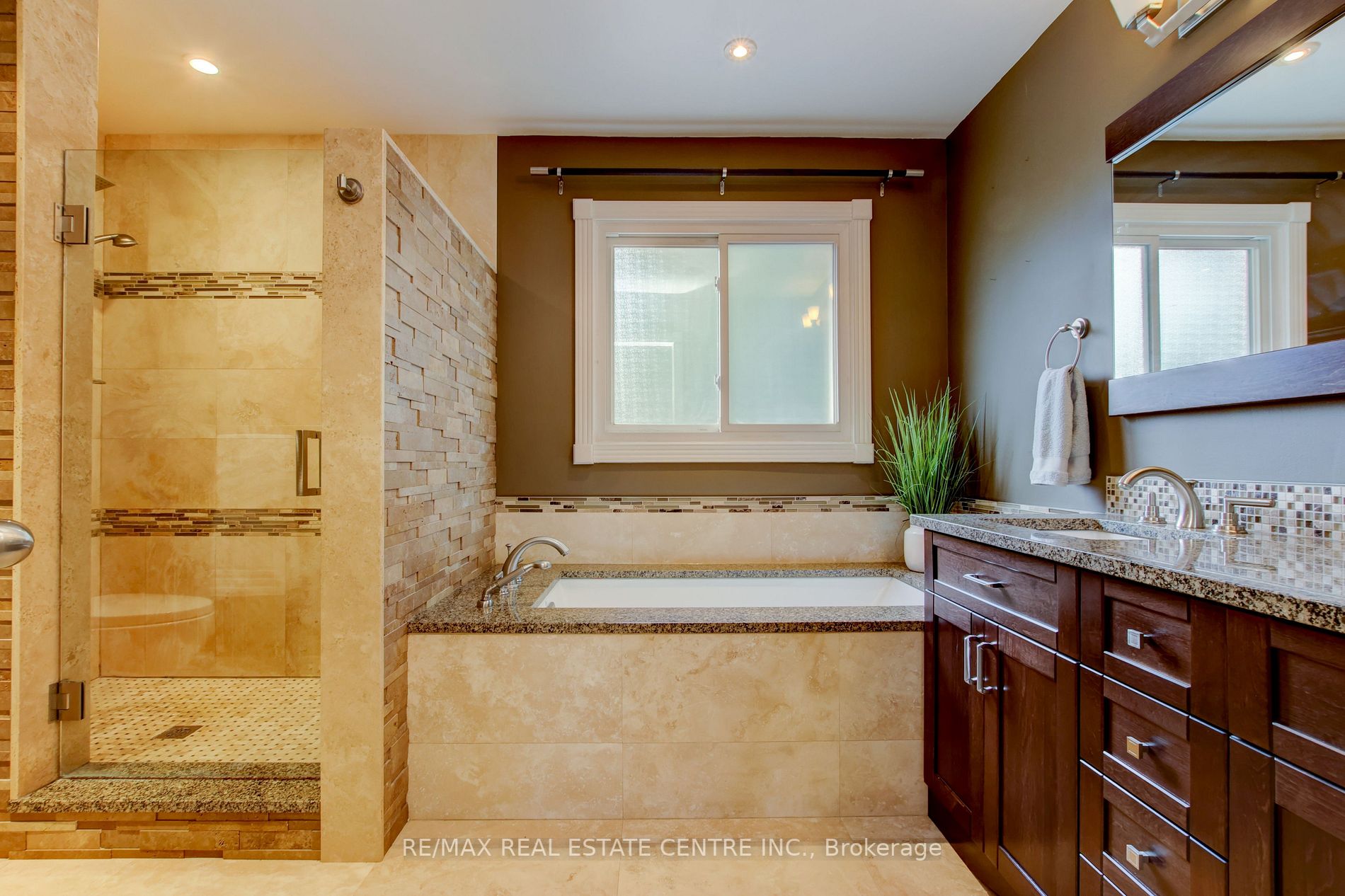 37 Petworth Rd