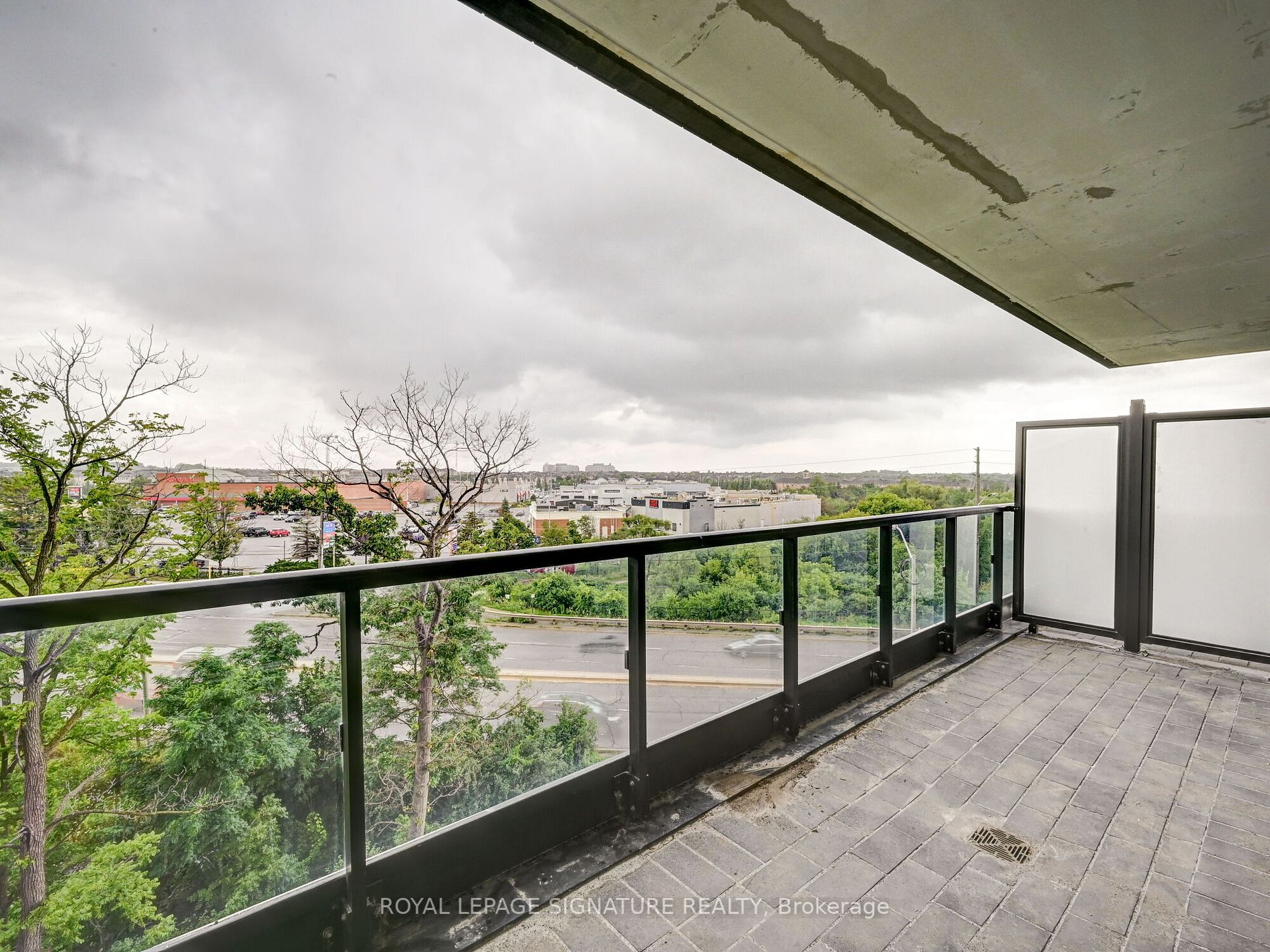 297 Oak Walk Dr, #318