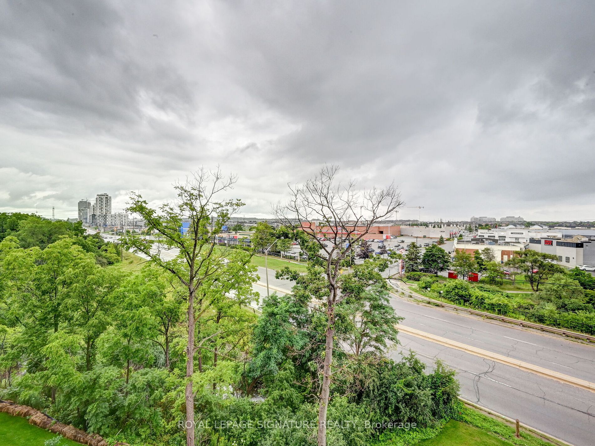 297 Oak Walk Dr, #318