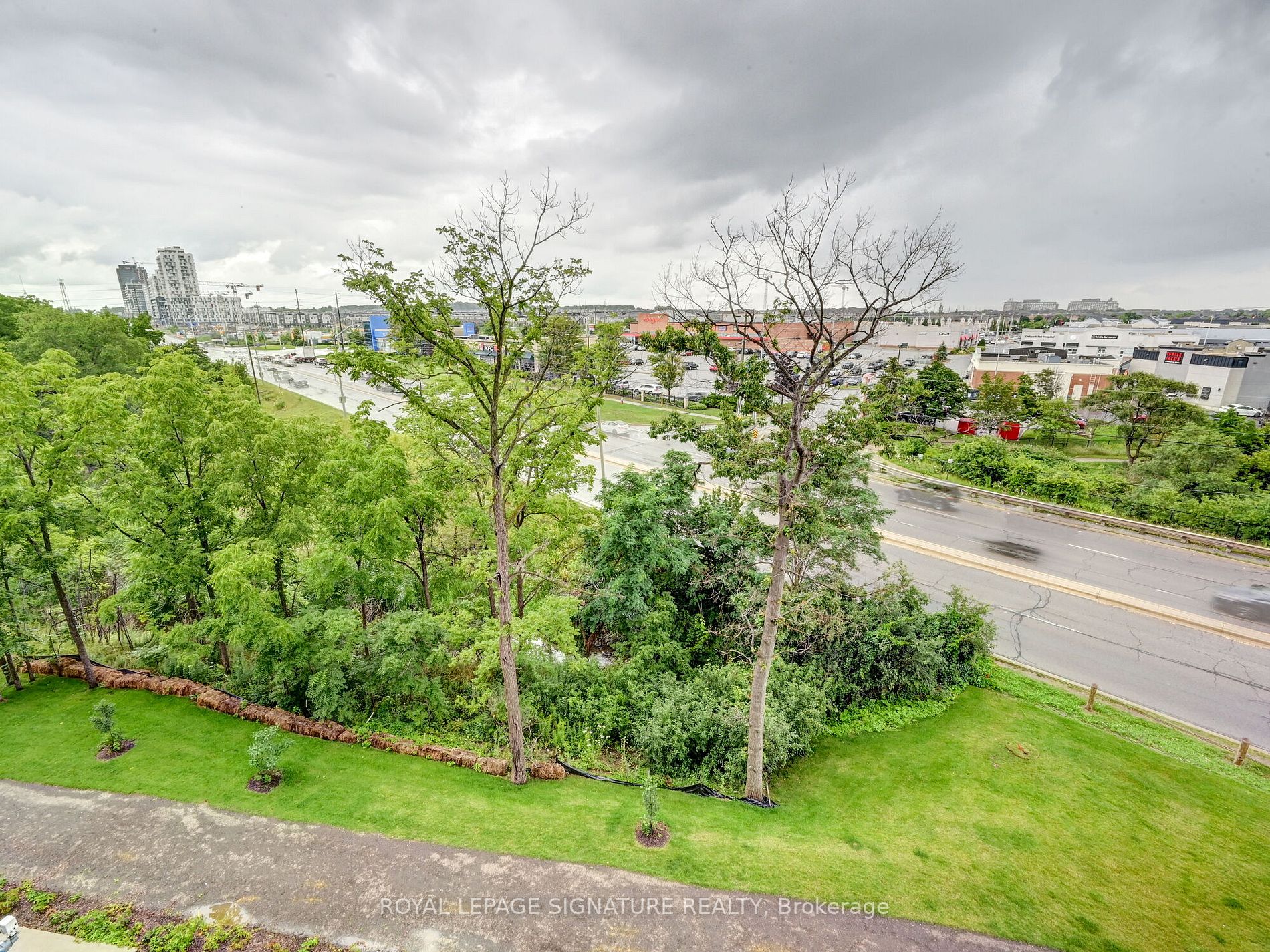 297 Oak Walk Dr, #318