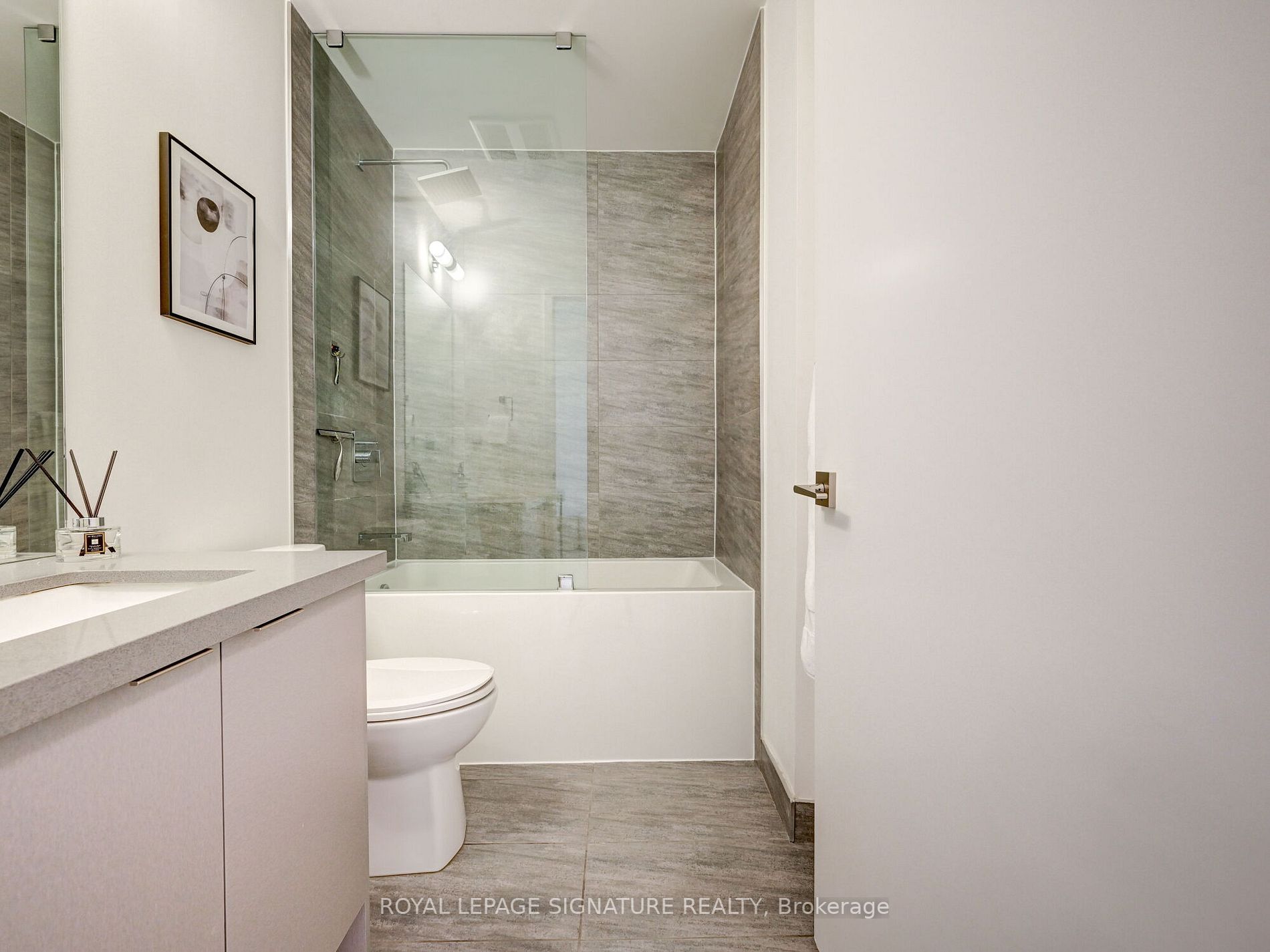 297 Oak Walk Dr, #318