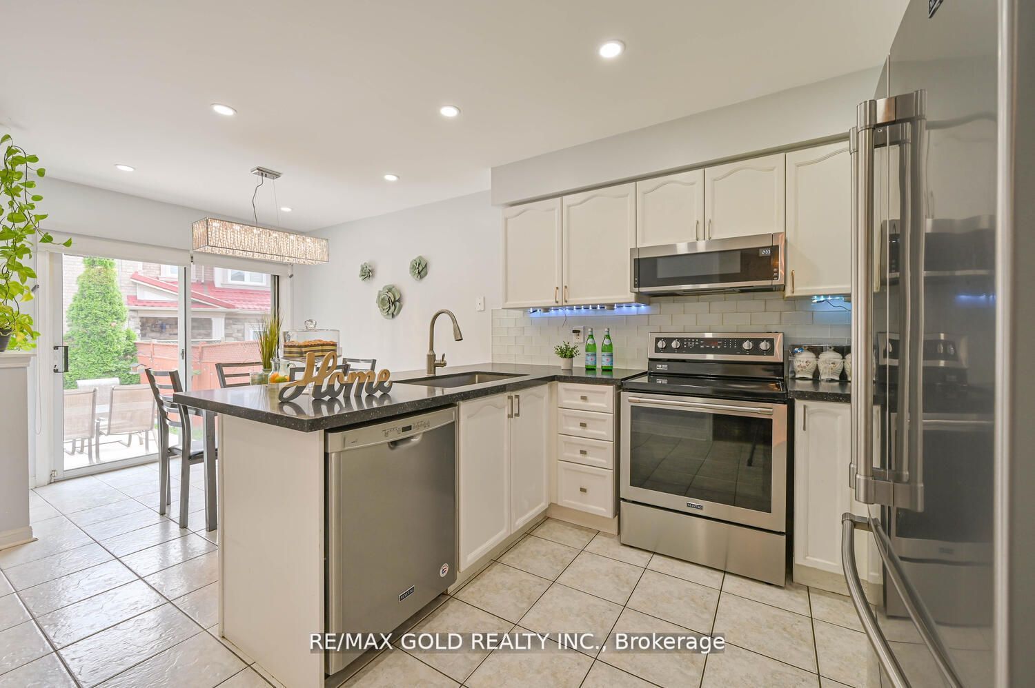10 Narrow Valley Crescent