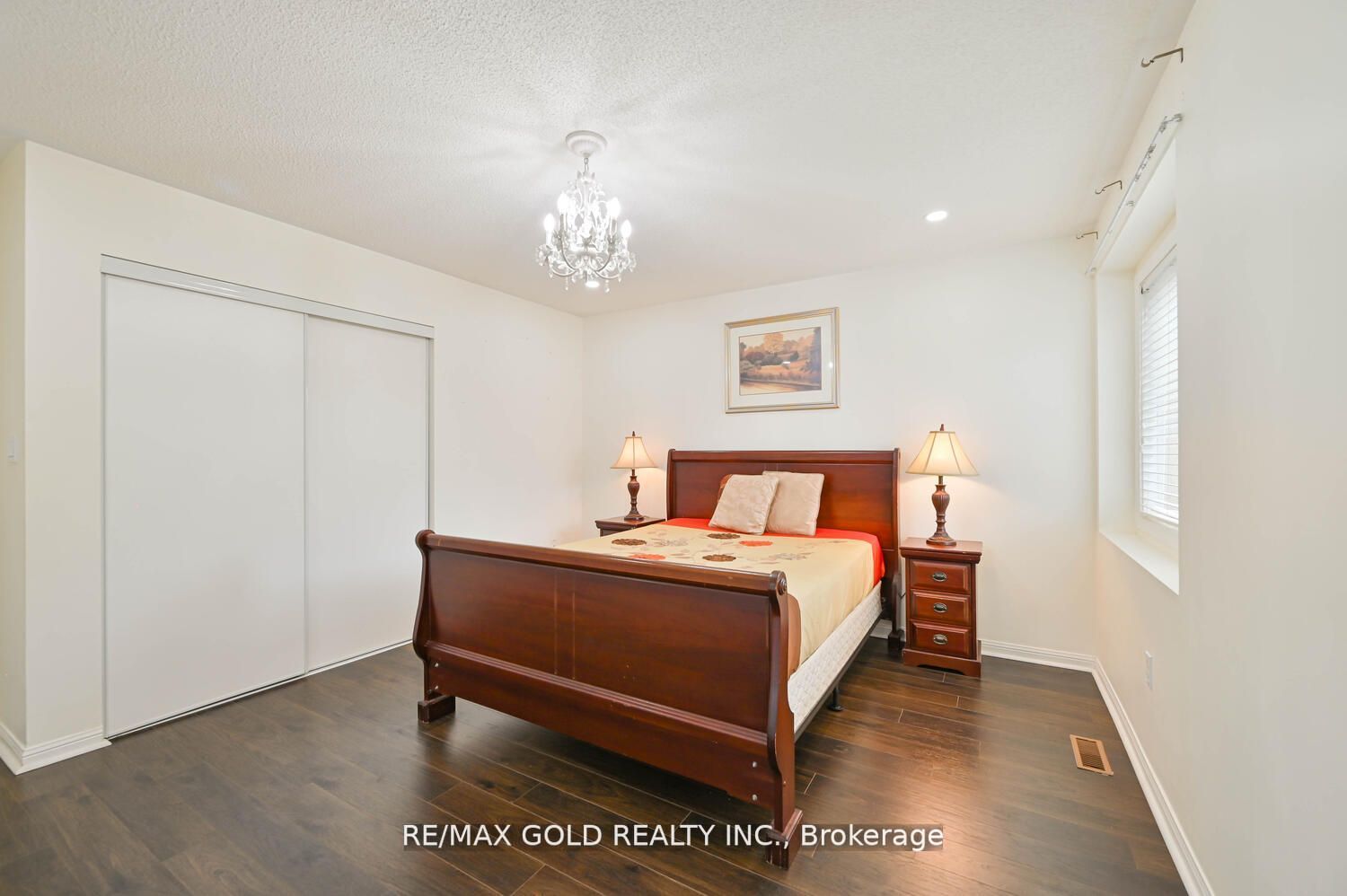 10 Narrow Valley Crescent