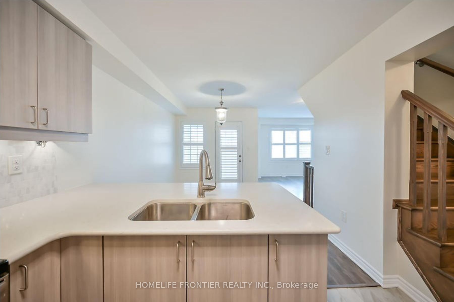 104 Frost Crt