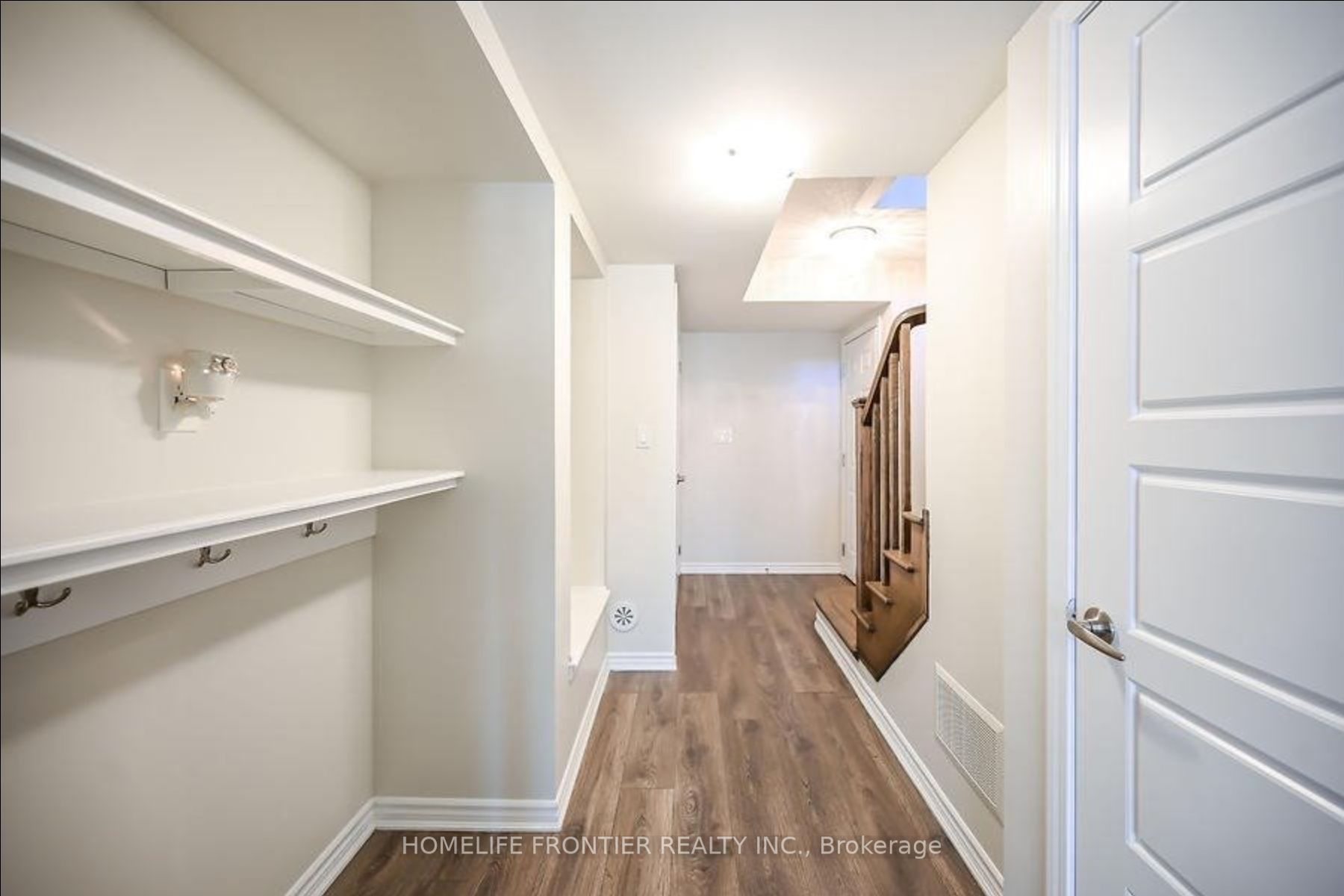 104 Frost Crt