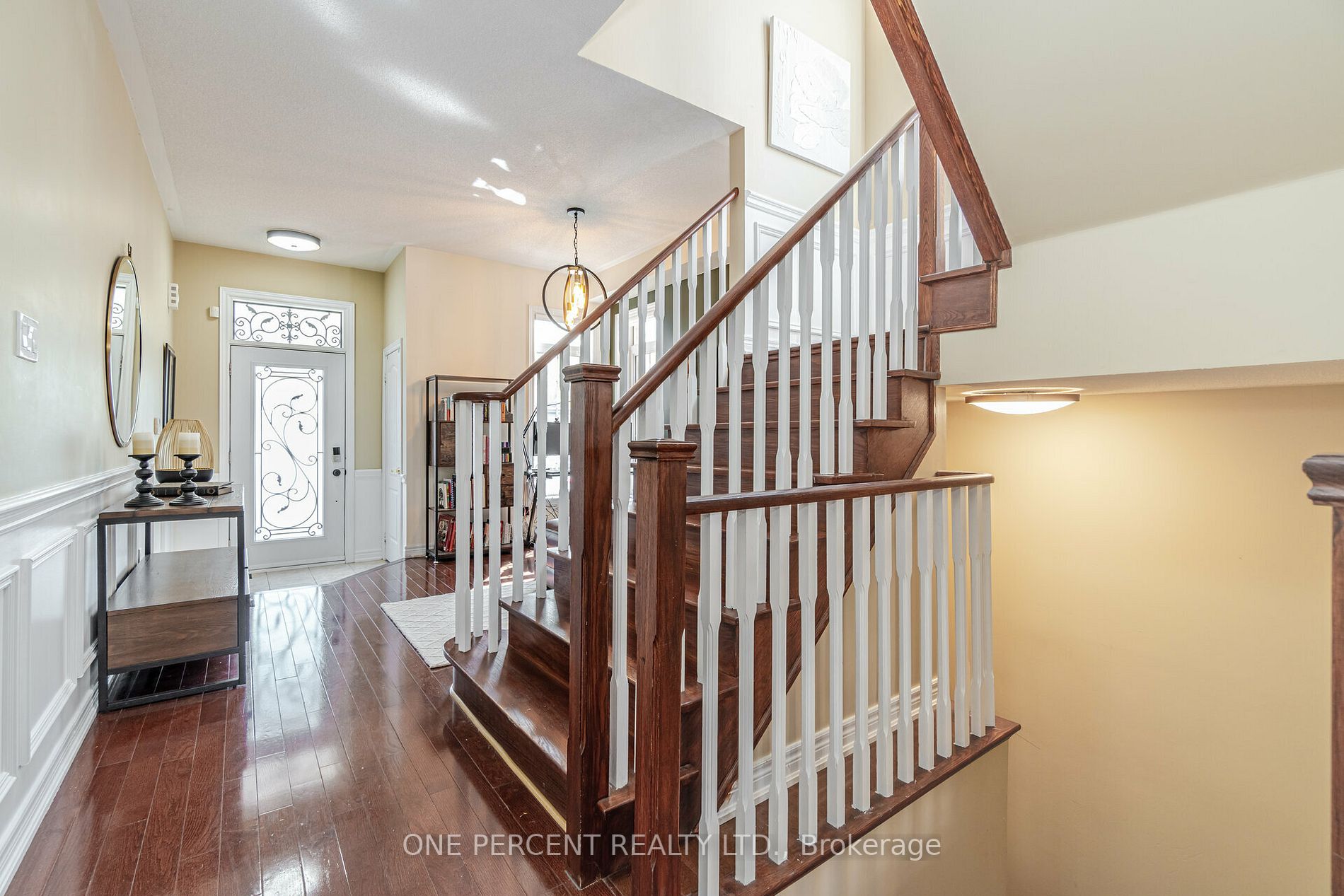 22 Amaryllis Dr