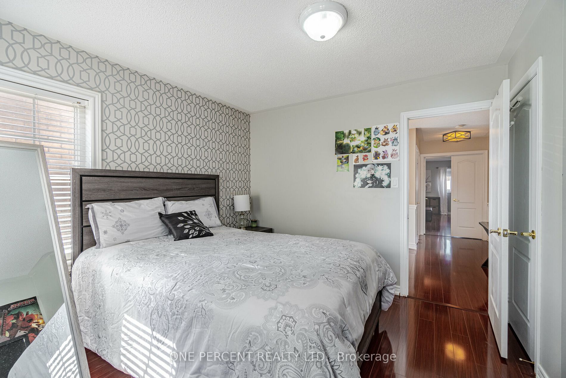 22 Amaryllis Dr