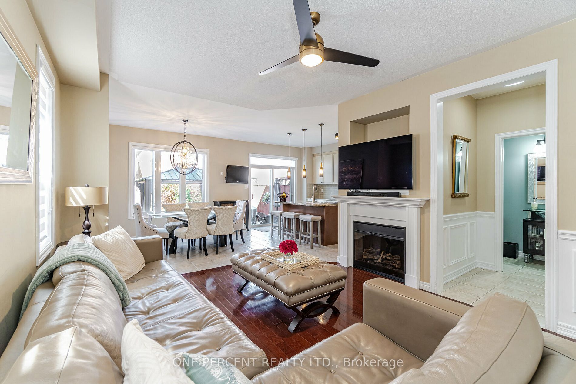 22 Amaryllis Dr