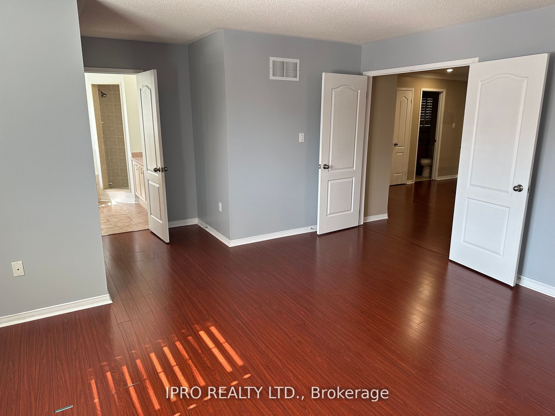 59 Earl Grey Crescent