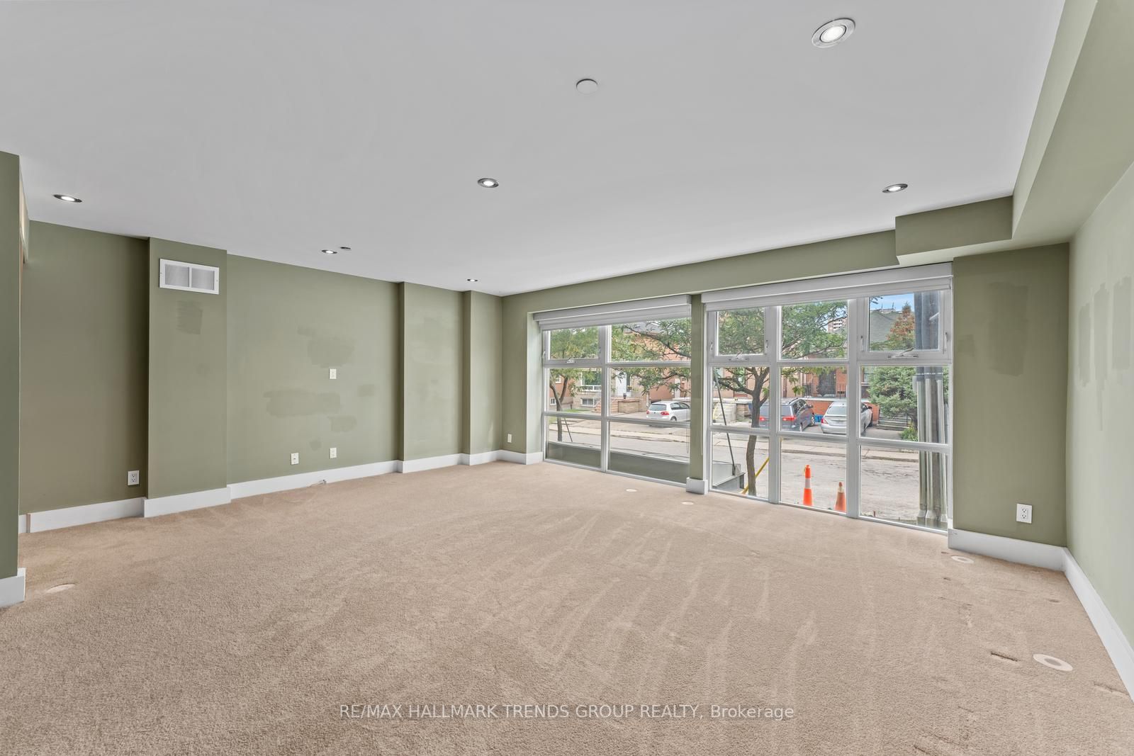 550 Hopewell Ave, #101