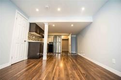1322 Mowat Lane N