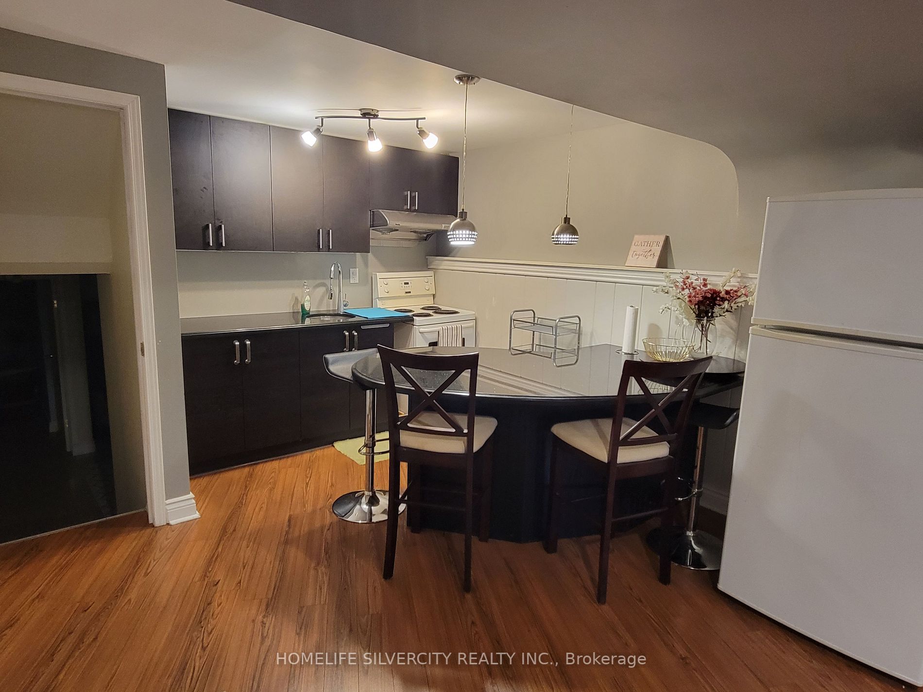 38 Helios Place