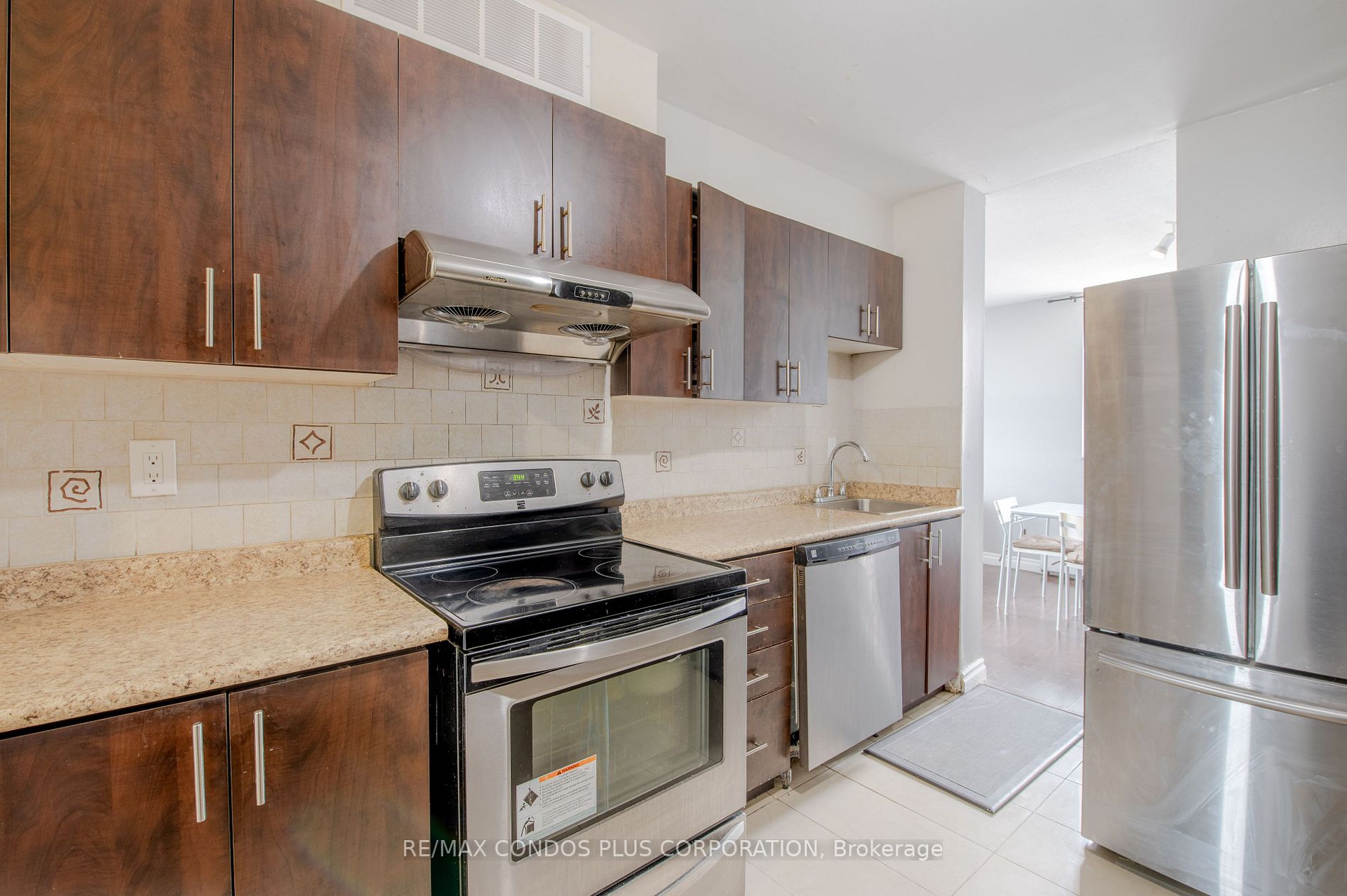 2645 Kipling Ave E, #1609