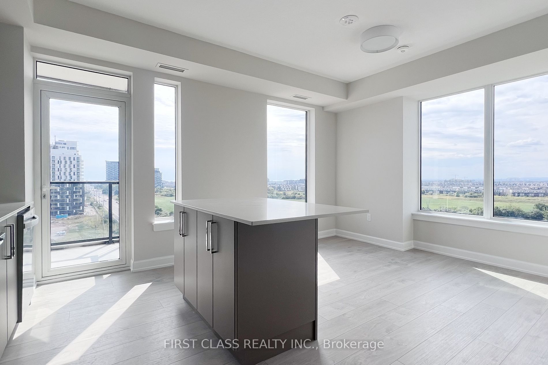 3200 William Coltson Ave, #815