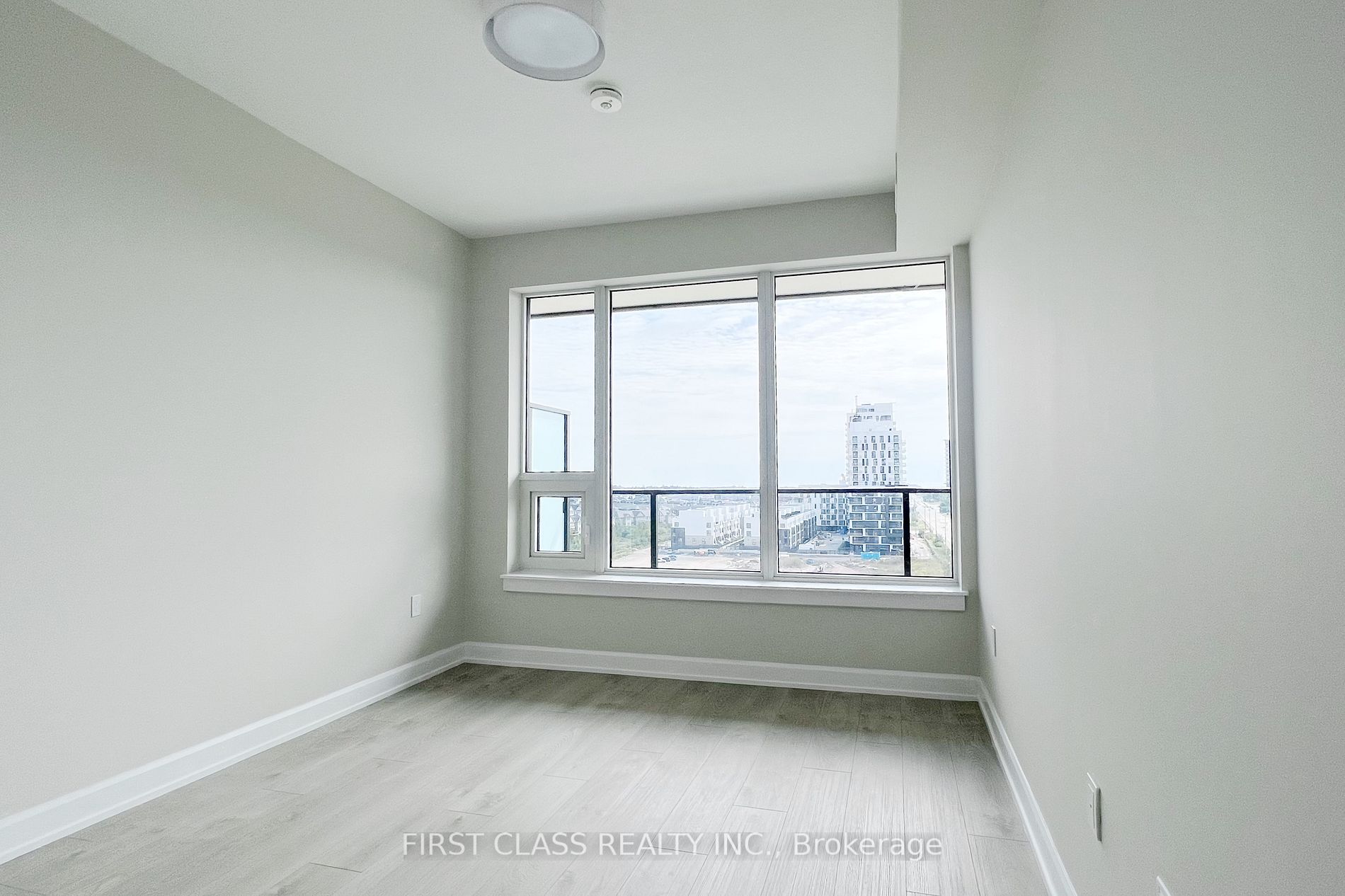 3200 William Coltson Ave, #815