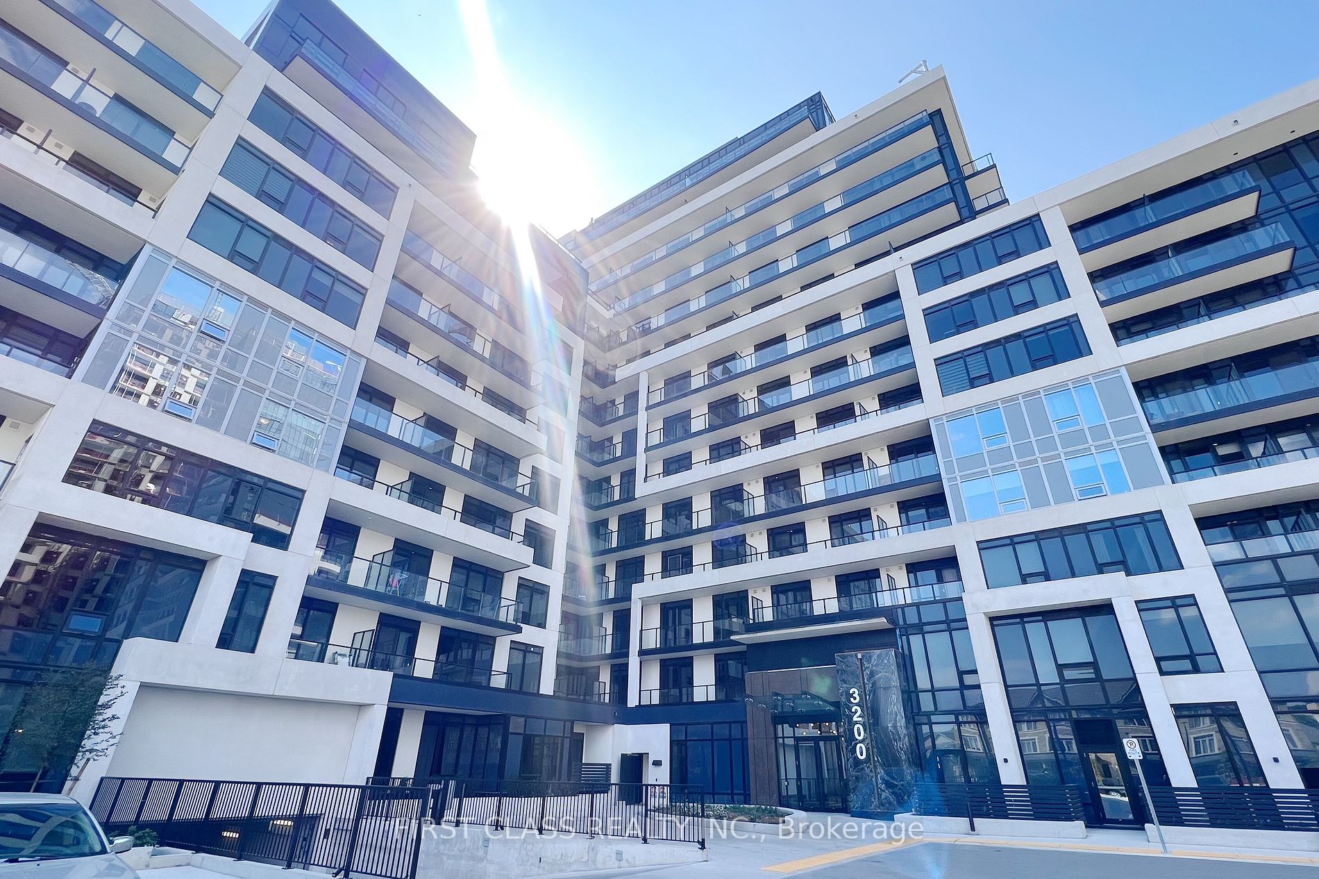 3200 William Coltson Ave, #815