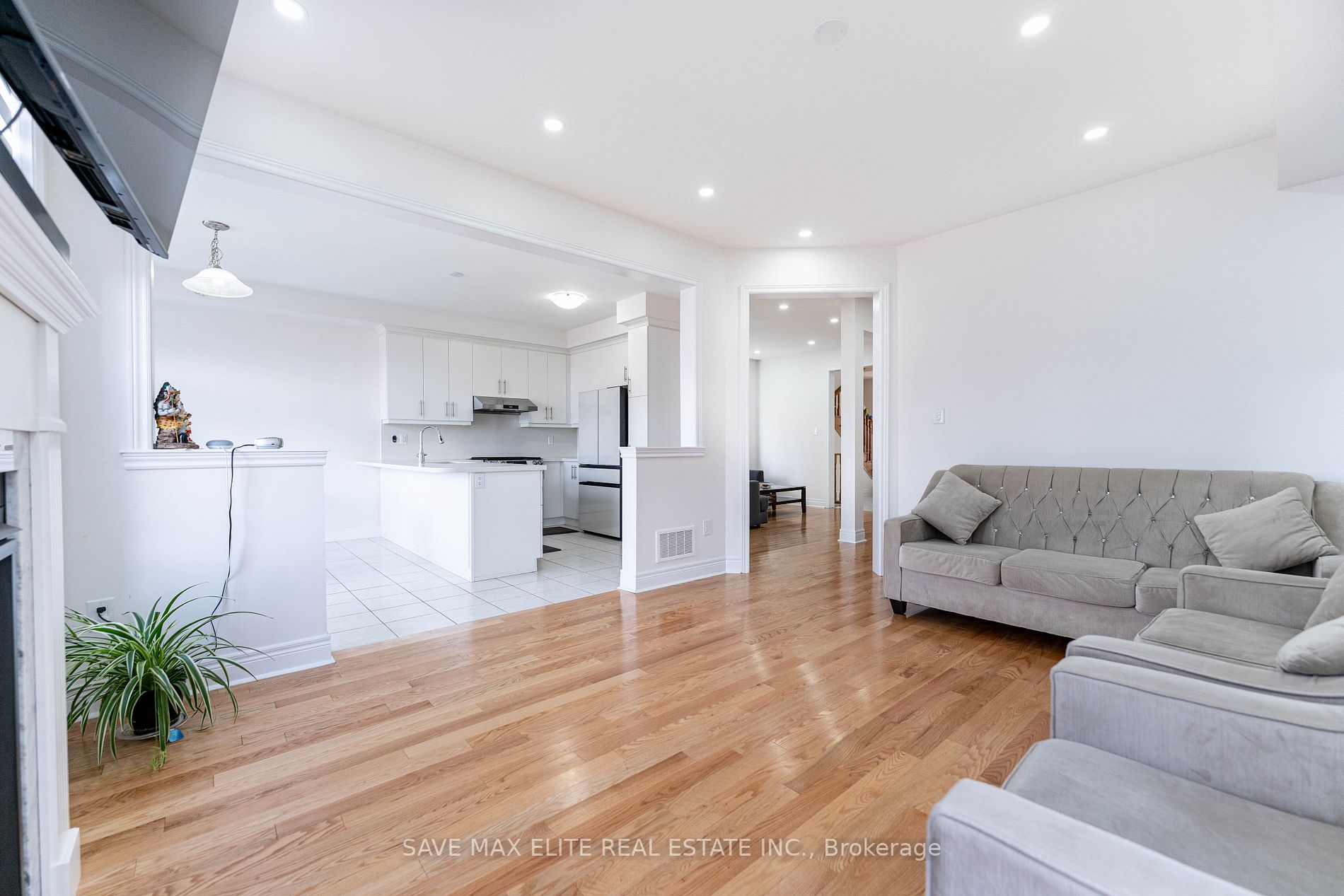 20 Branigan Cres E
