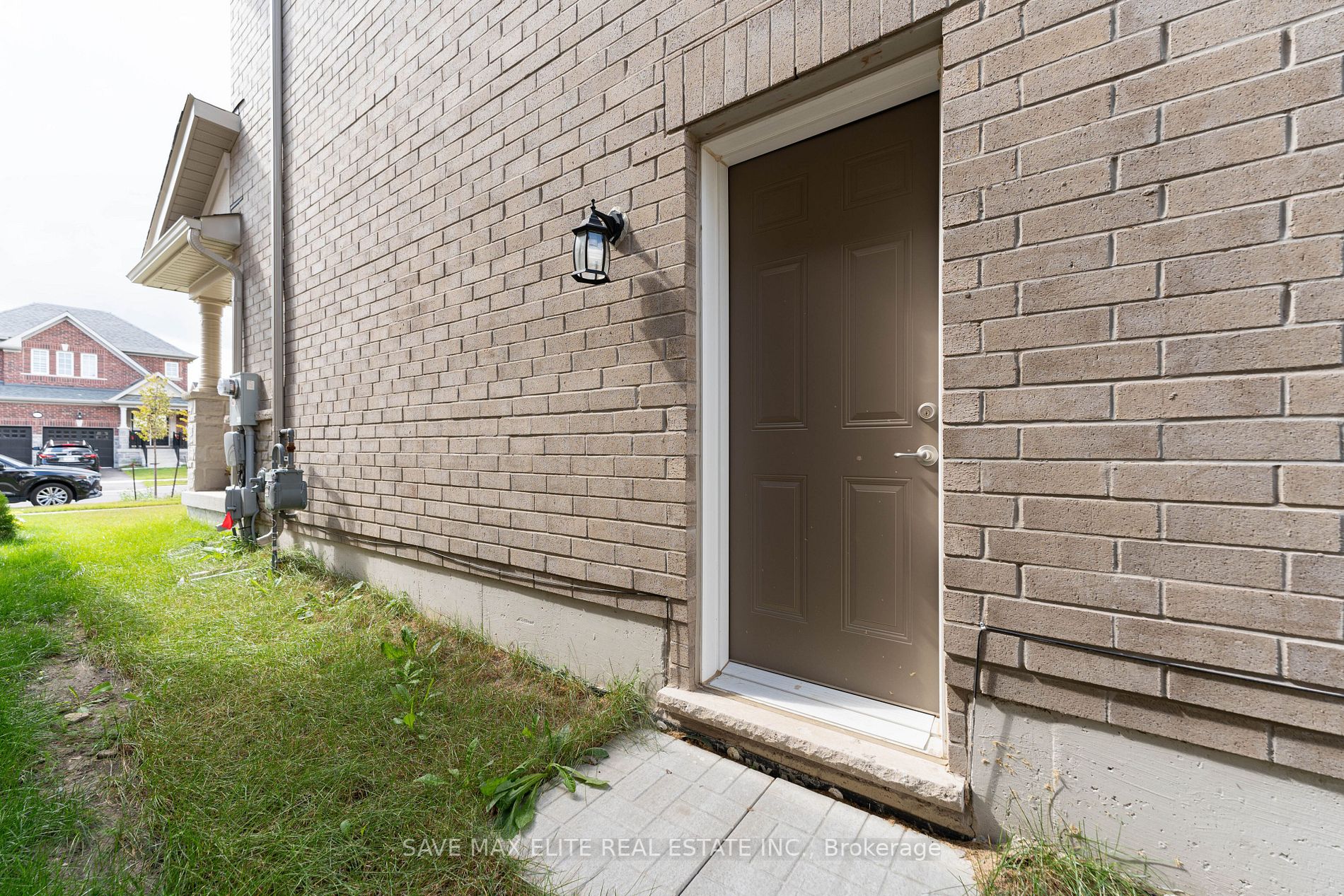 20 Branigan Cres E