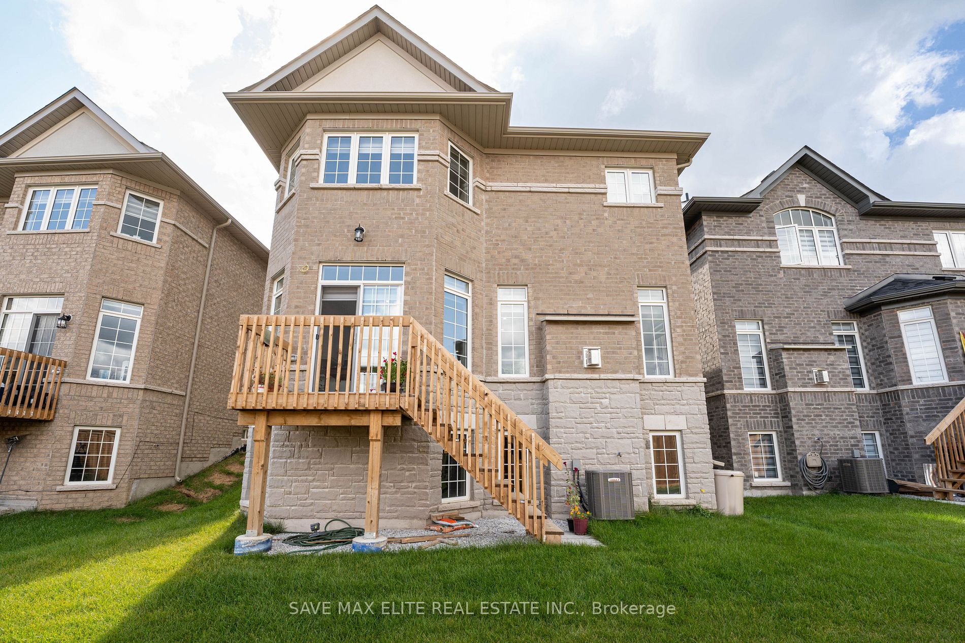 20 Branigan Cres E