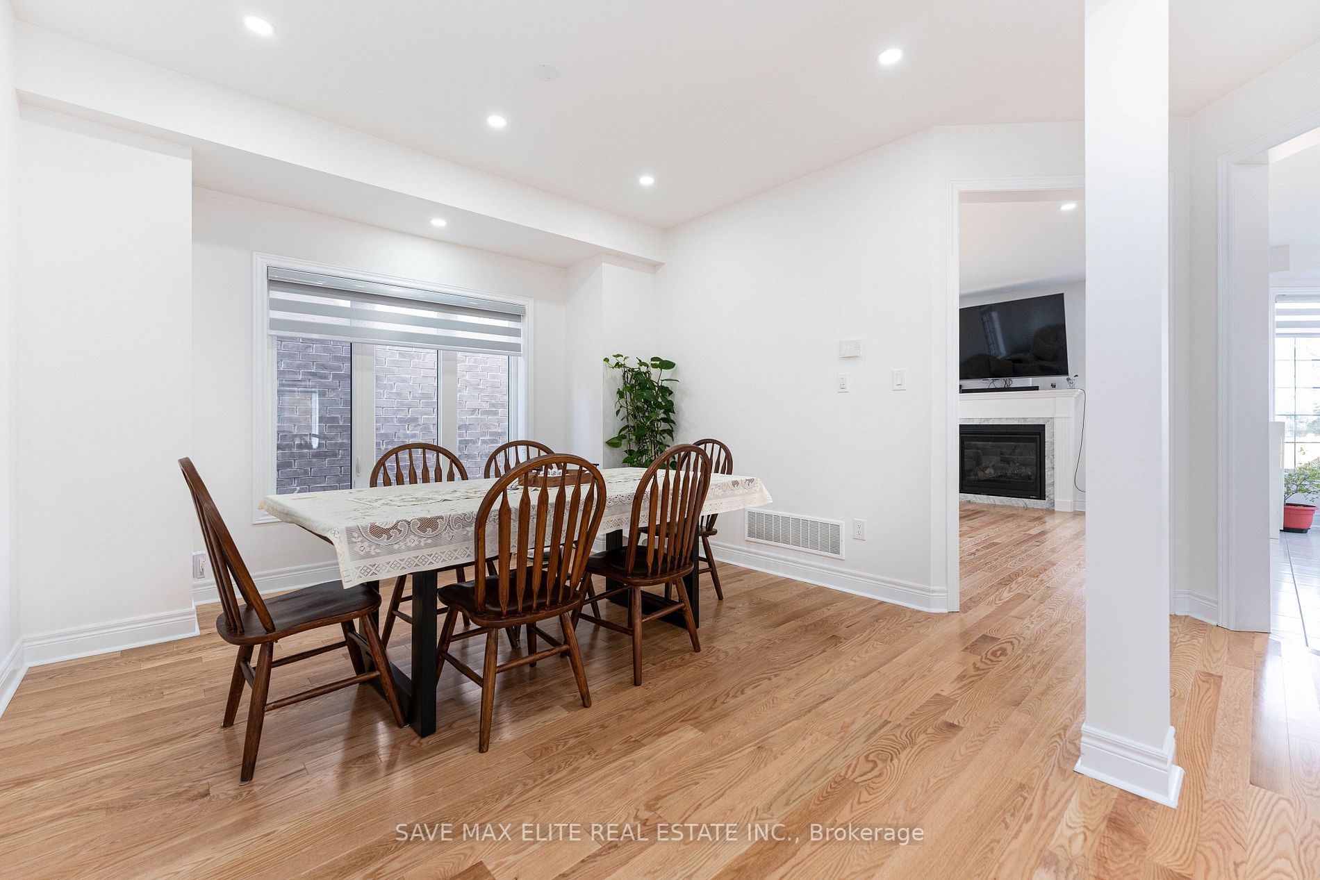 20 Branigan Cres E