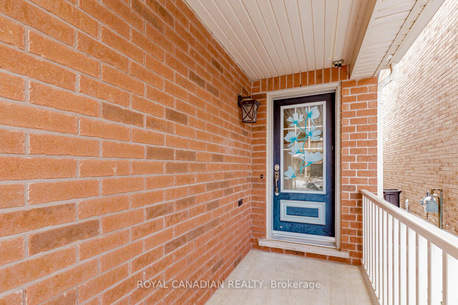 370 Schreyer Cres