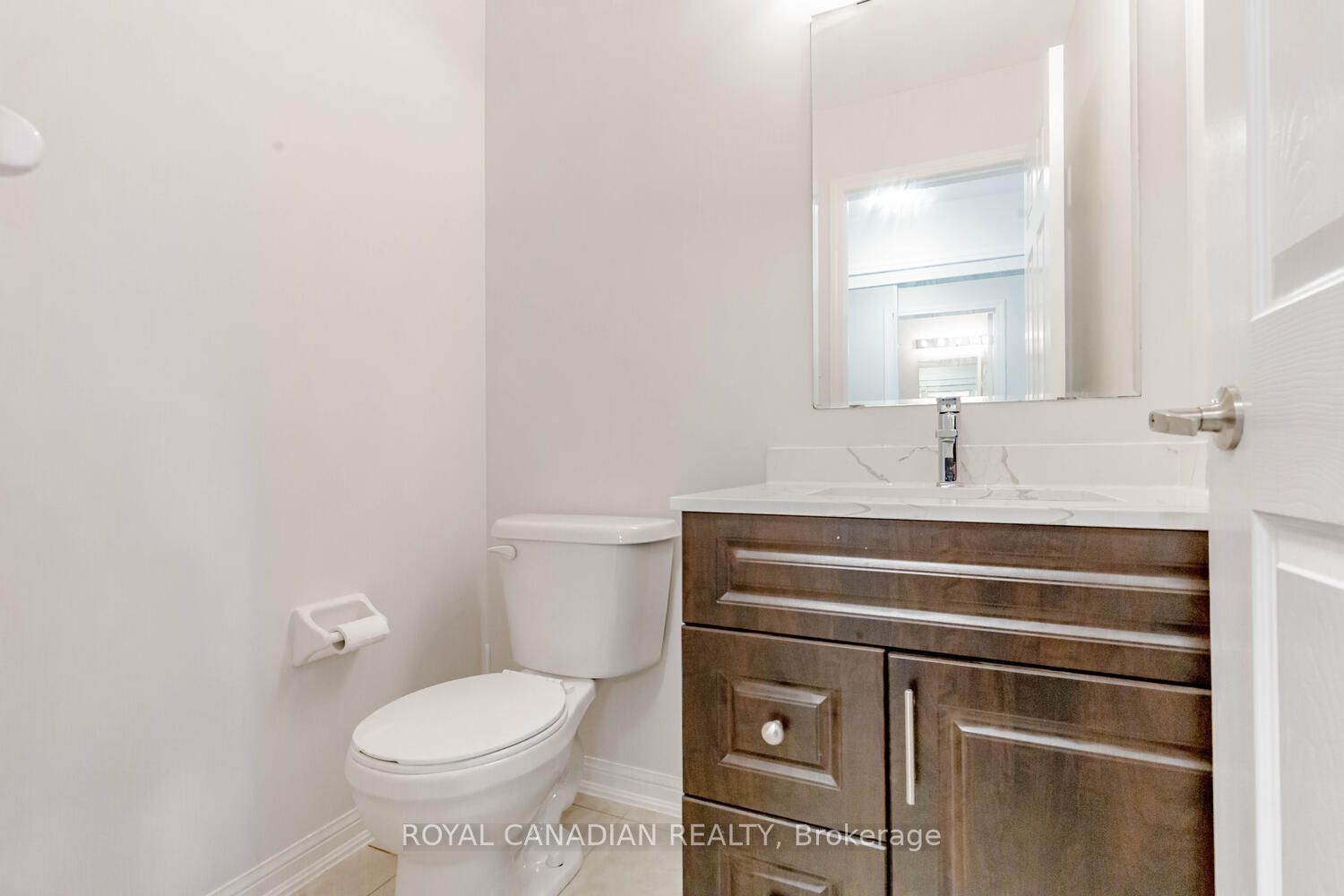 370 Schreyer Cres