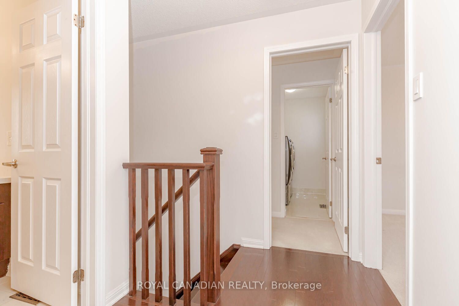 370 Schreyer Cres