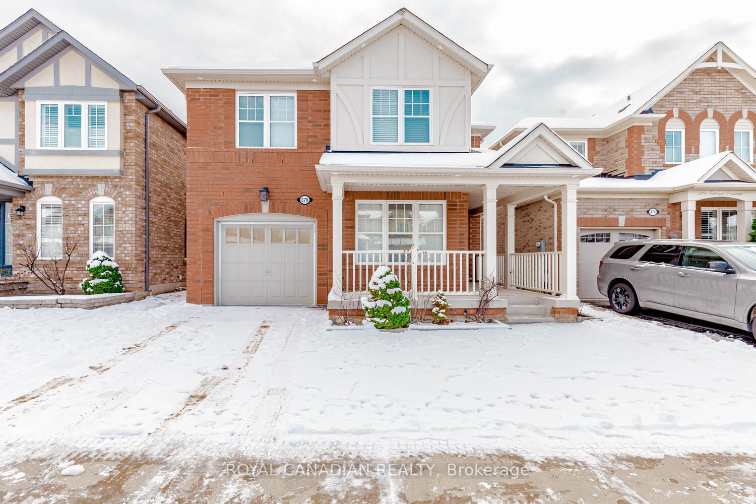 370 Schreyer Cres