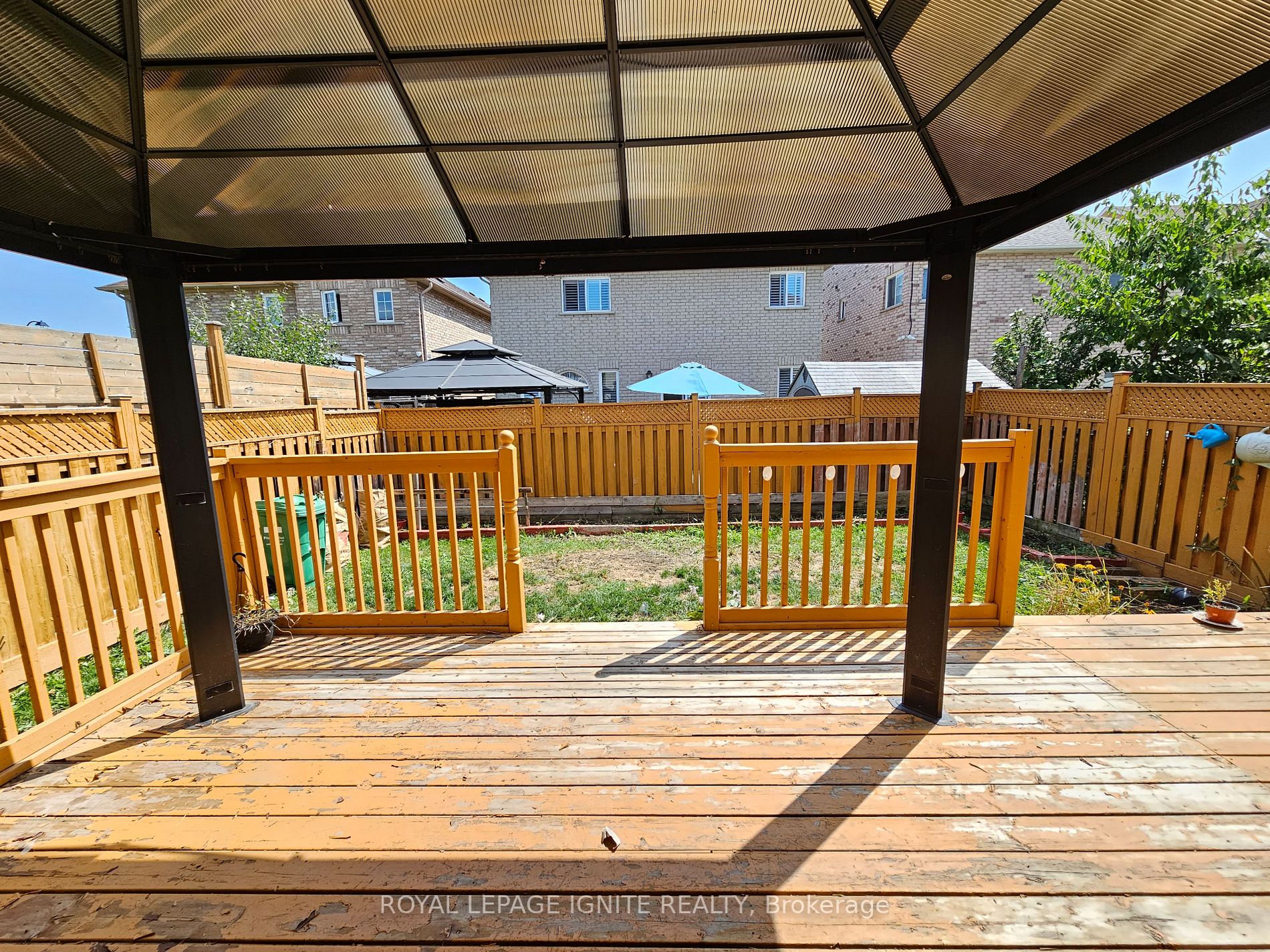 6 Trevino Crescent