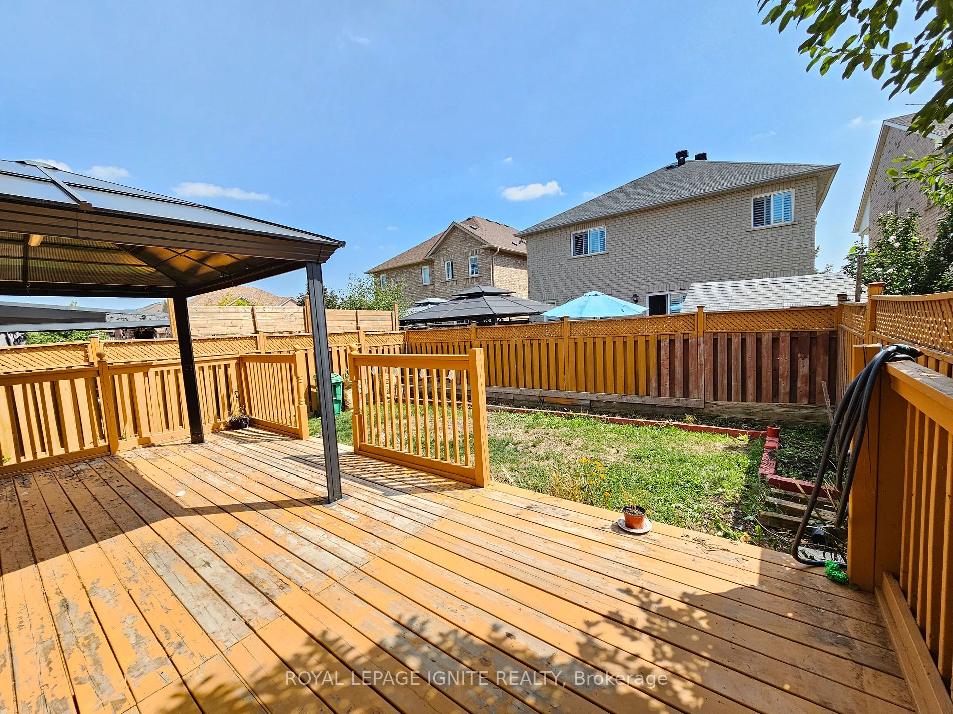 6 Trevino Crescent
