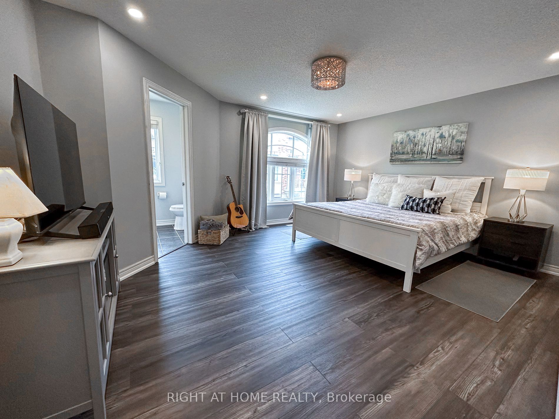 362 Plains Rd E, #25