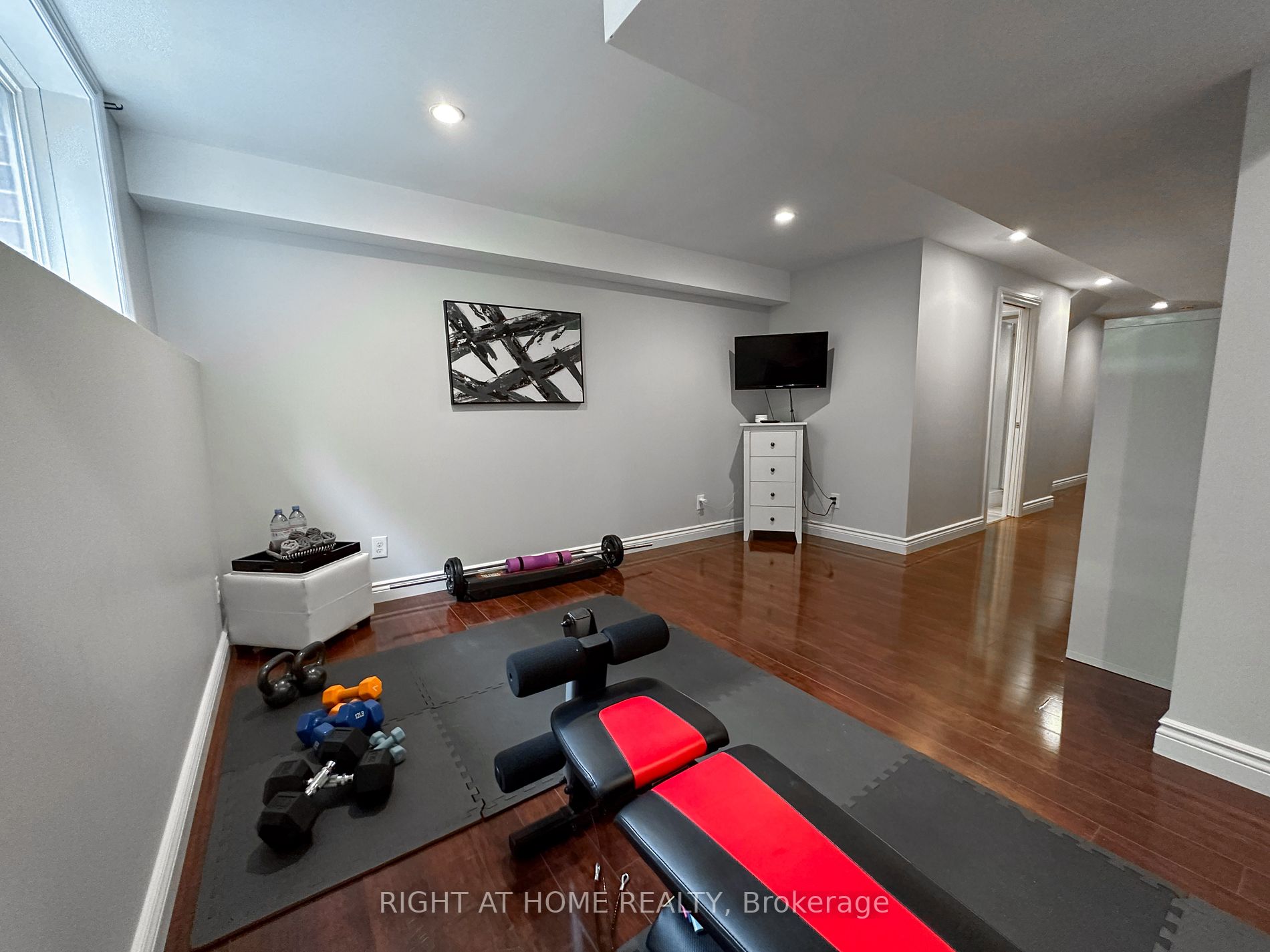 362 Plains Rd E, #25