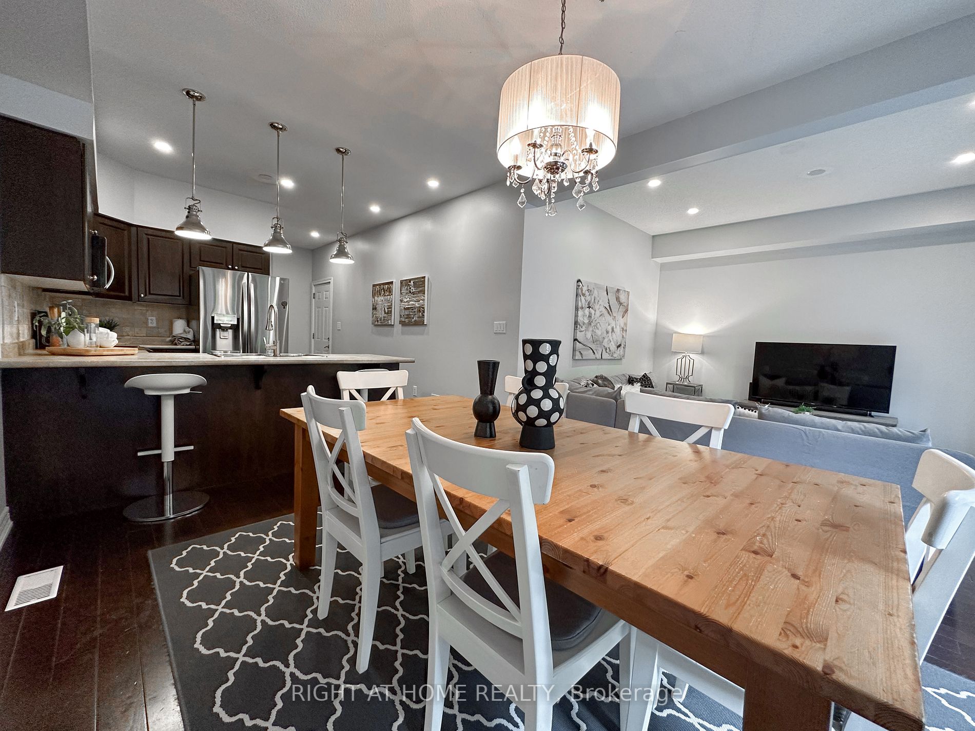 362 Plains Rd E, #25