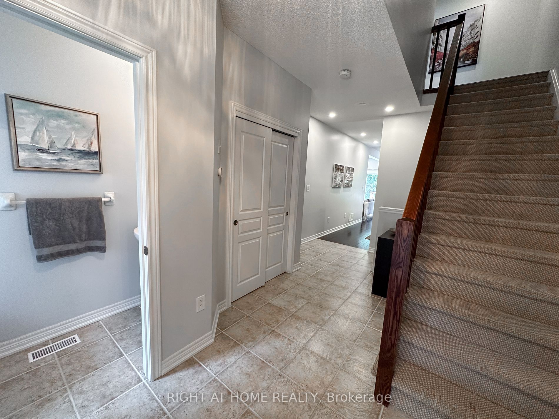 362 Plains Rd E, #25