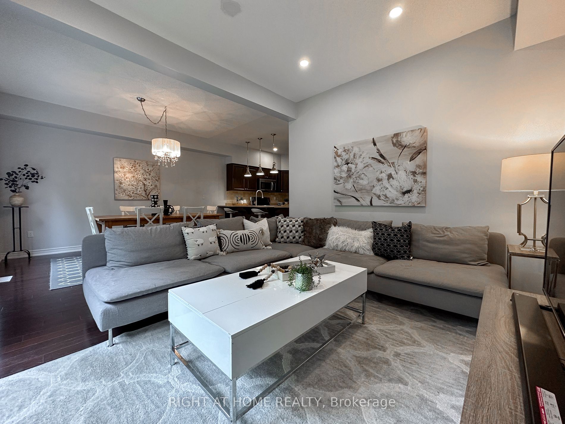 362 Plains Rd E, #25
