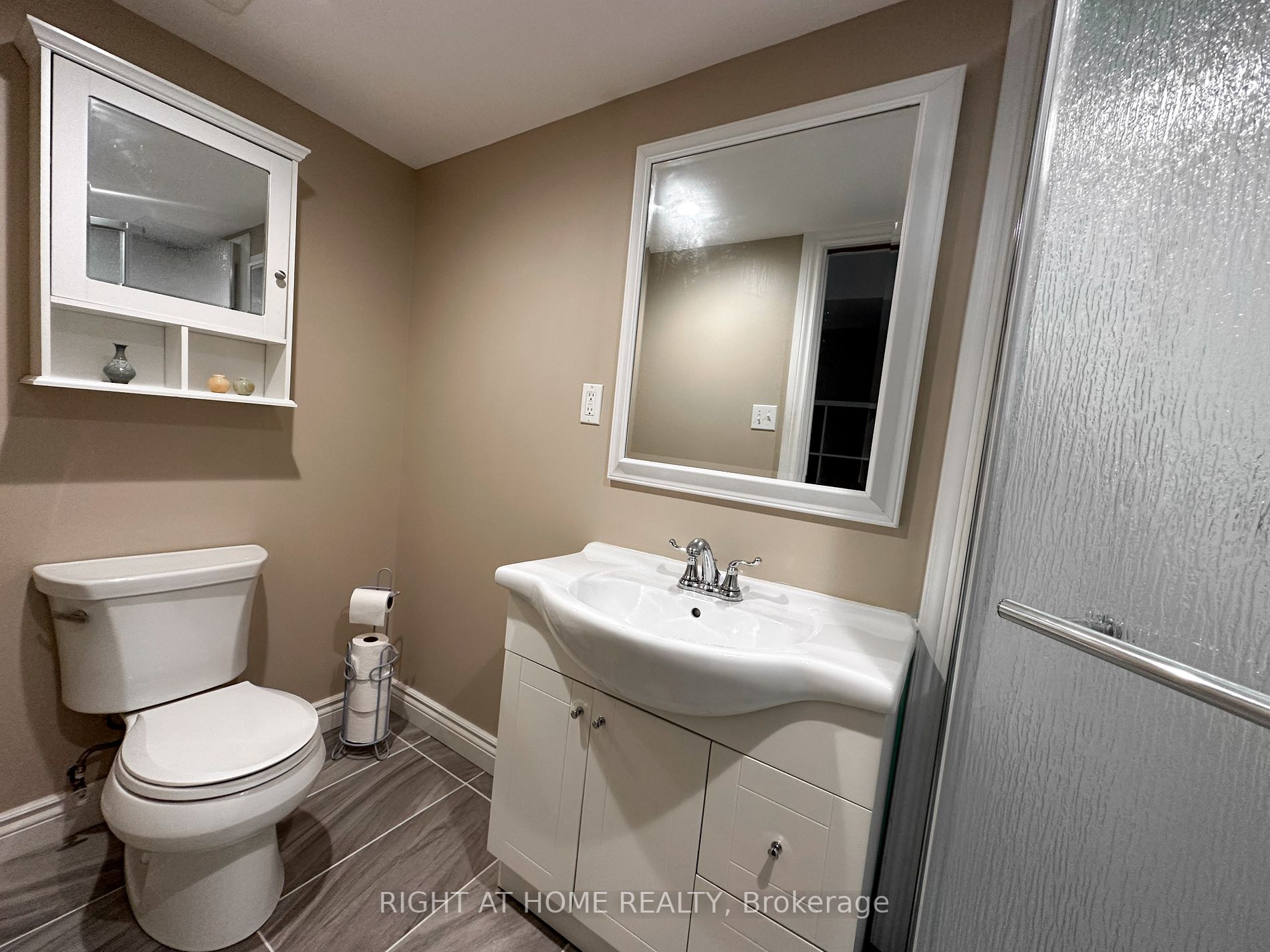 362 Plains Rd E, #25