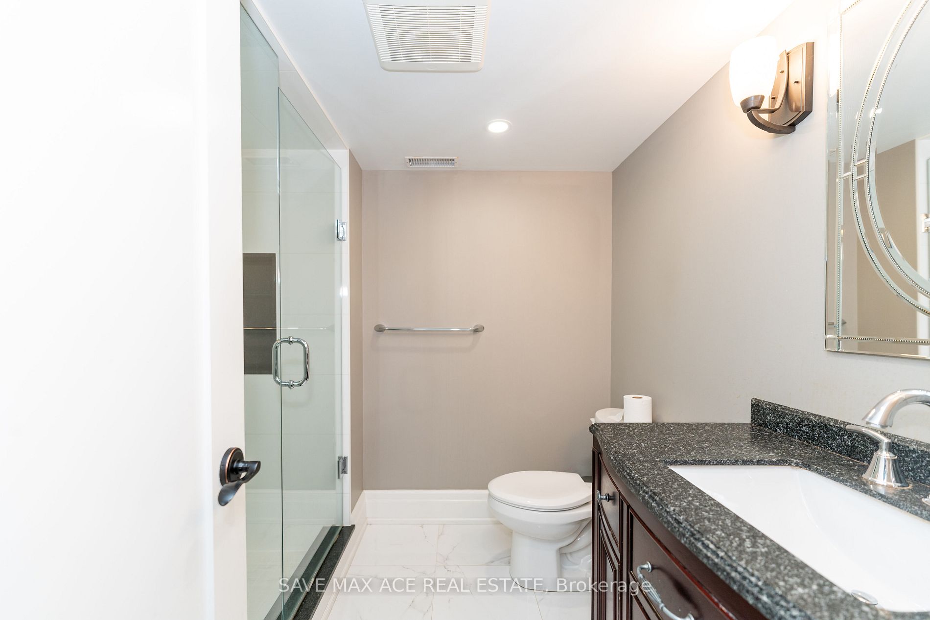 2603 Castle Hill Cres