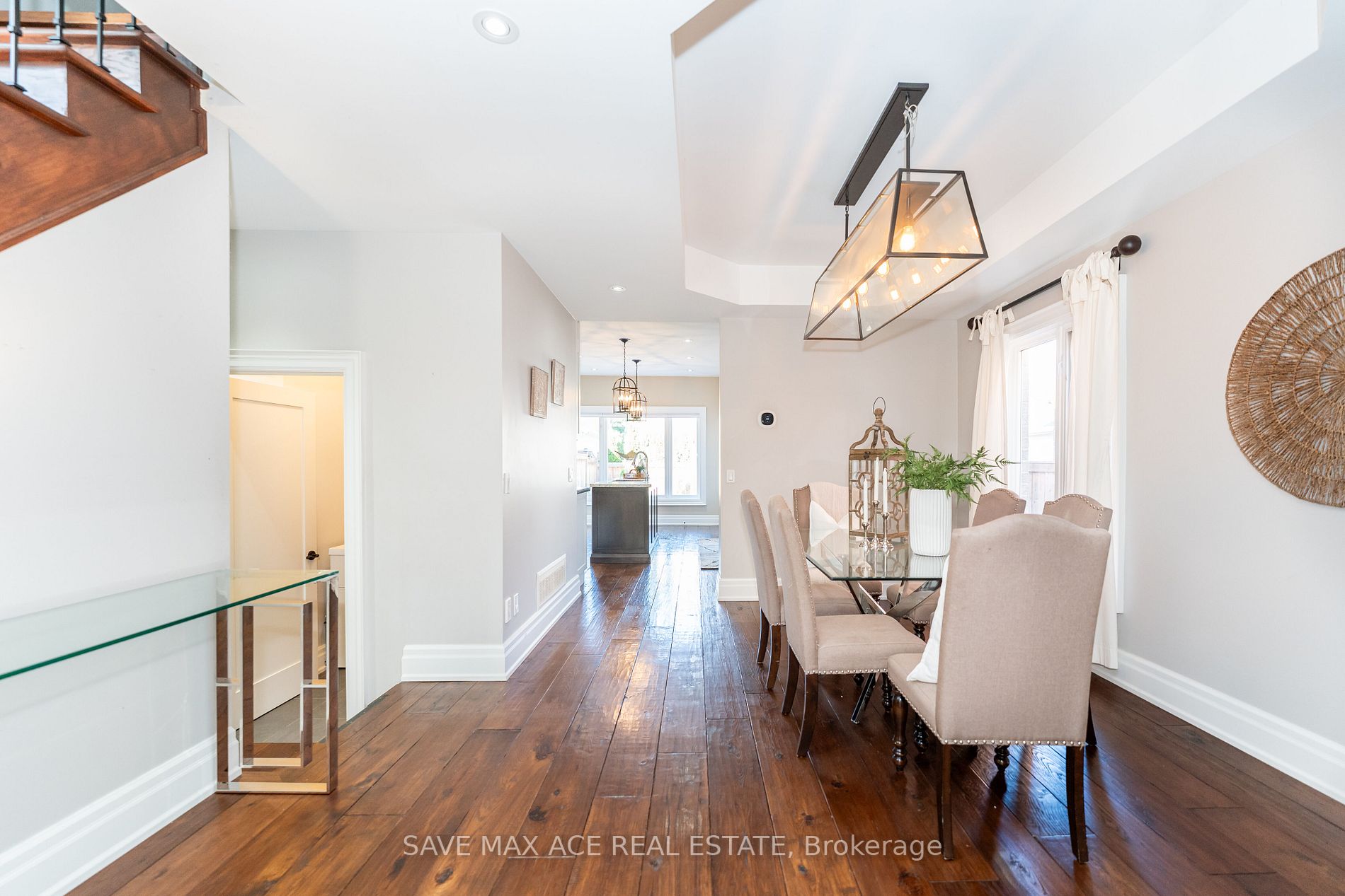 2603 Castle Hill Cres