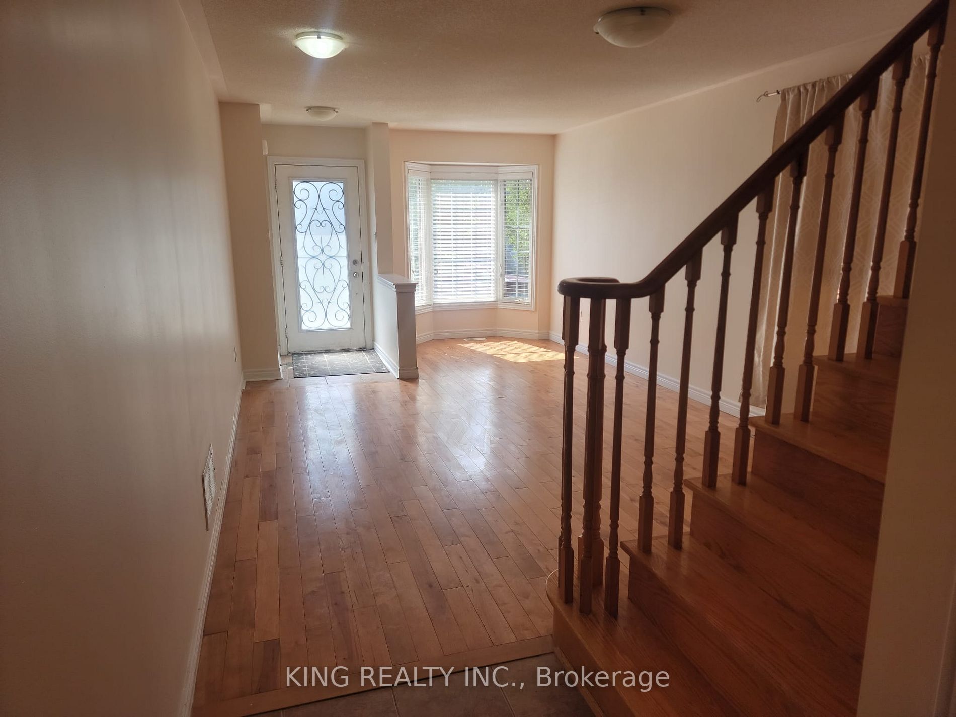 253 Giddings Cres