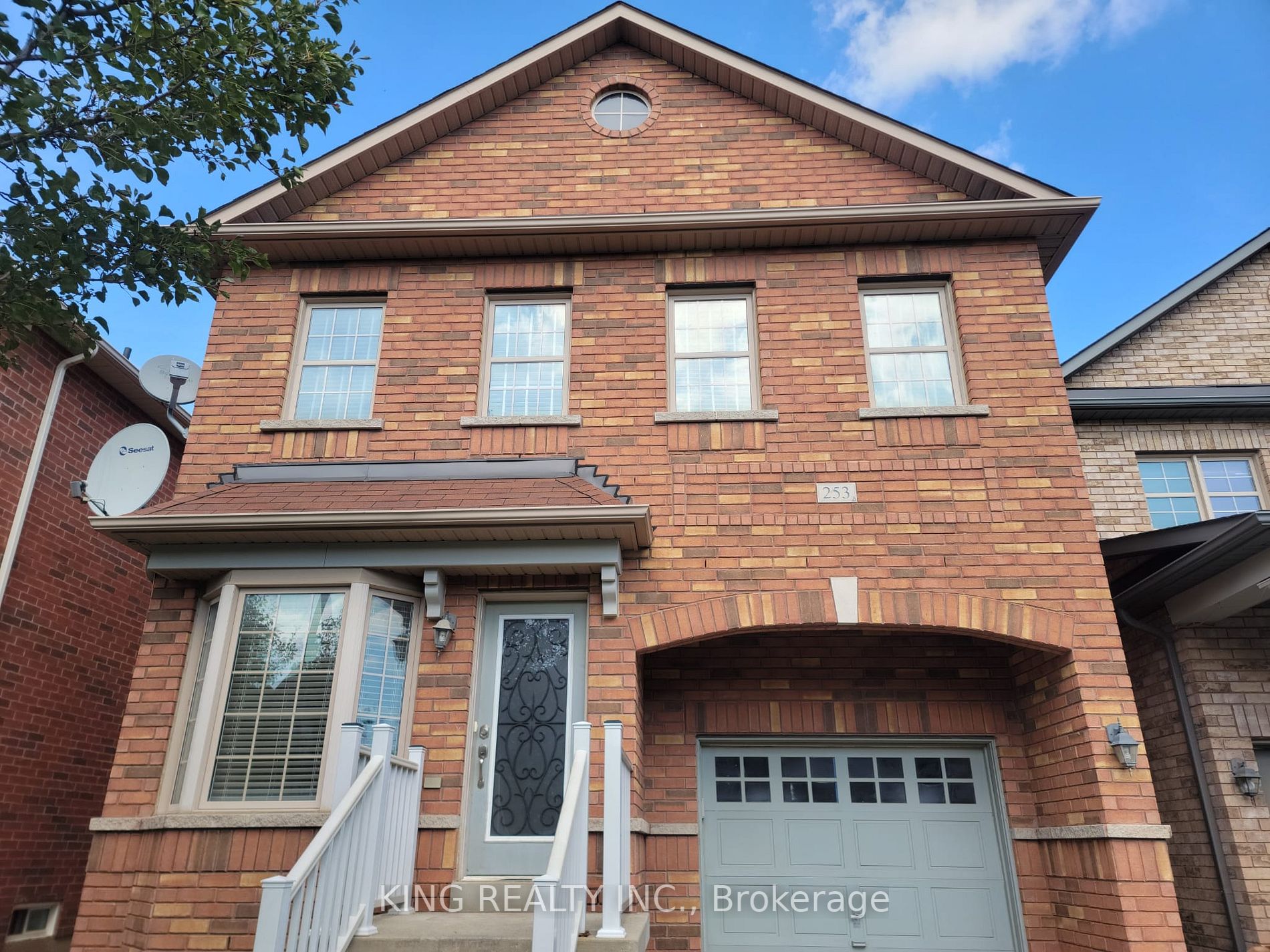 253 Giddings Cres