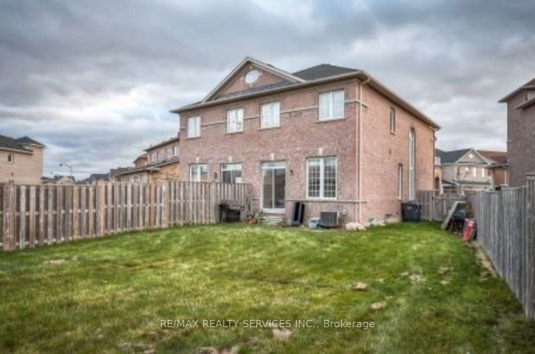 58 Deepcoral Crt