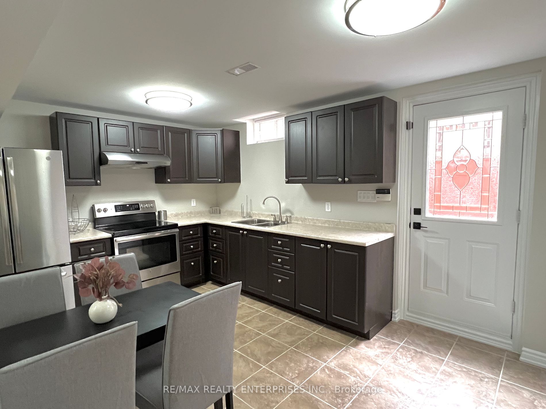 39 Terrastone Crt