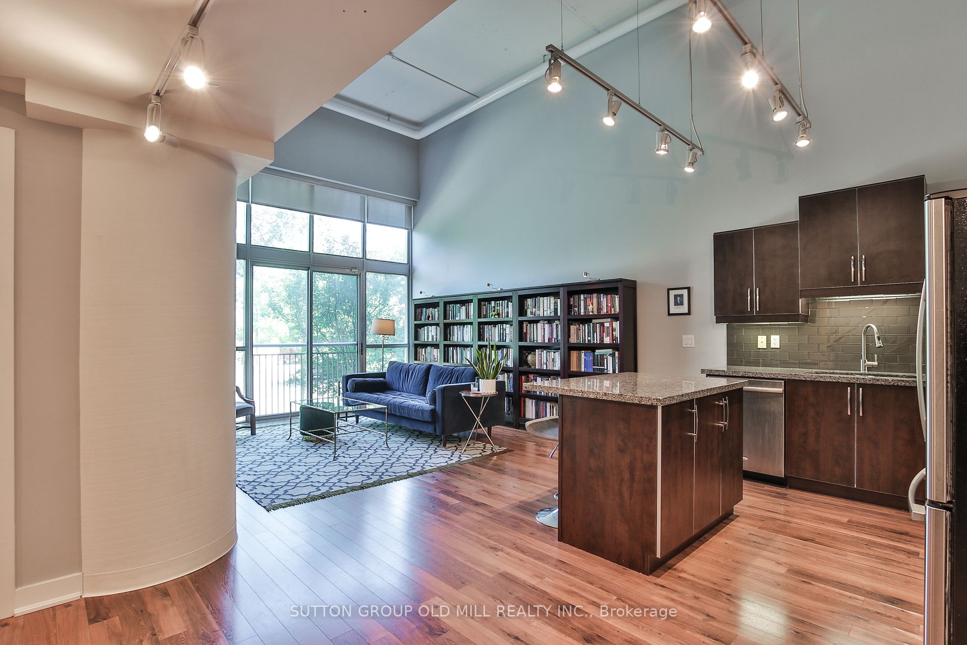 2 Fieldway Rd, #107