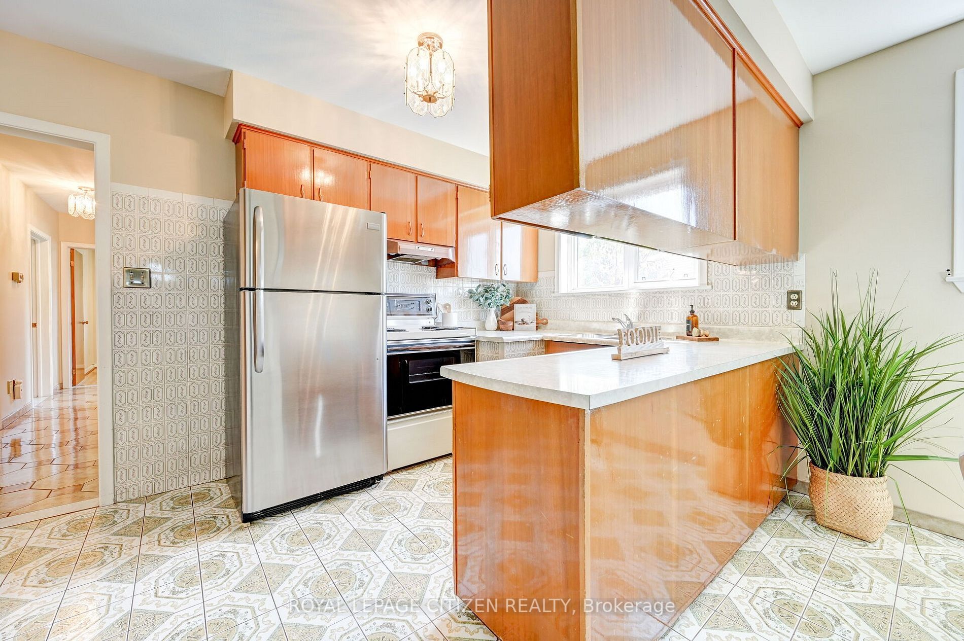 36 Orchardcroft Cres N