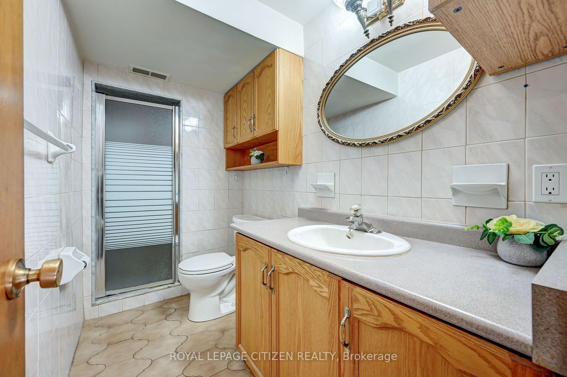 36 Orchardcroft Cres N