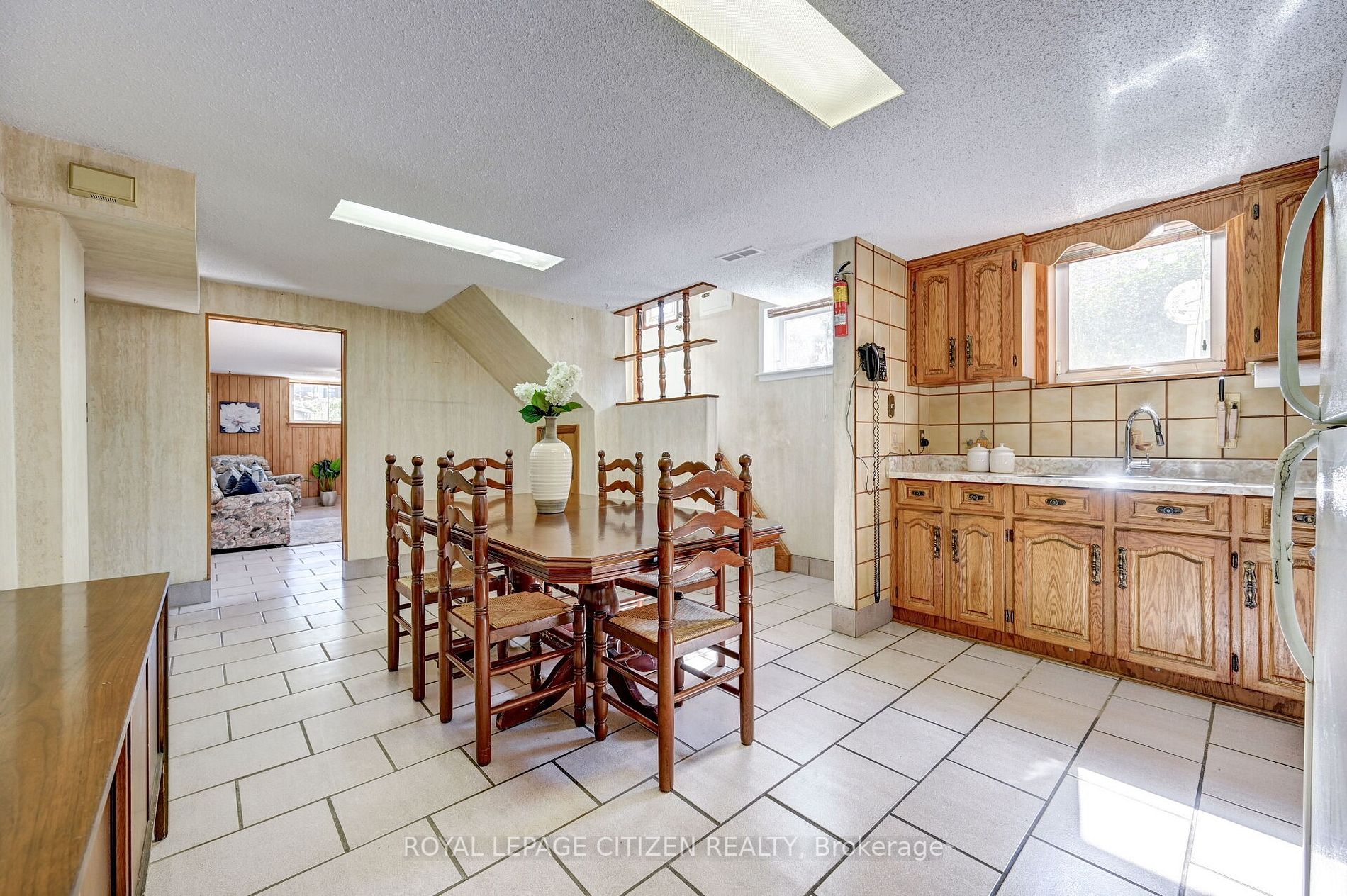 36 Orchardcroft Cres N