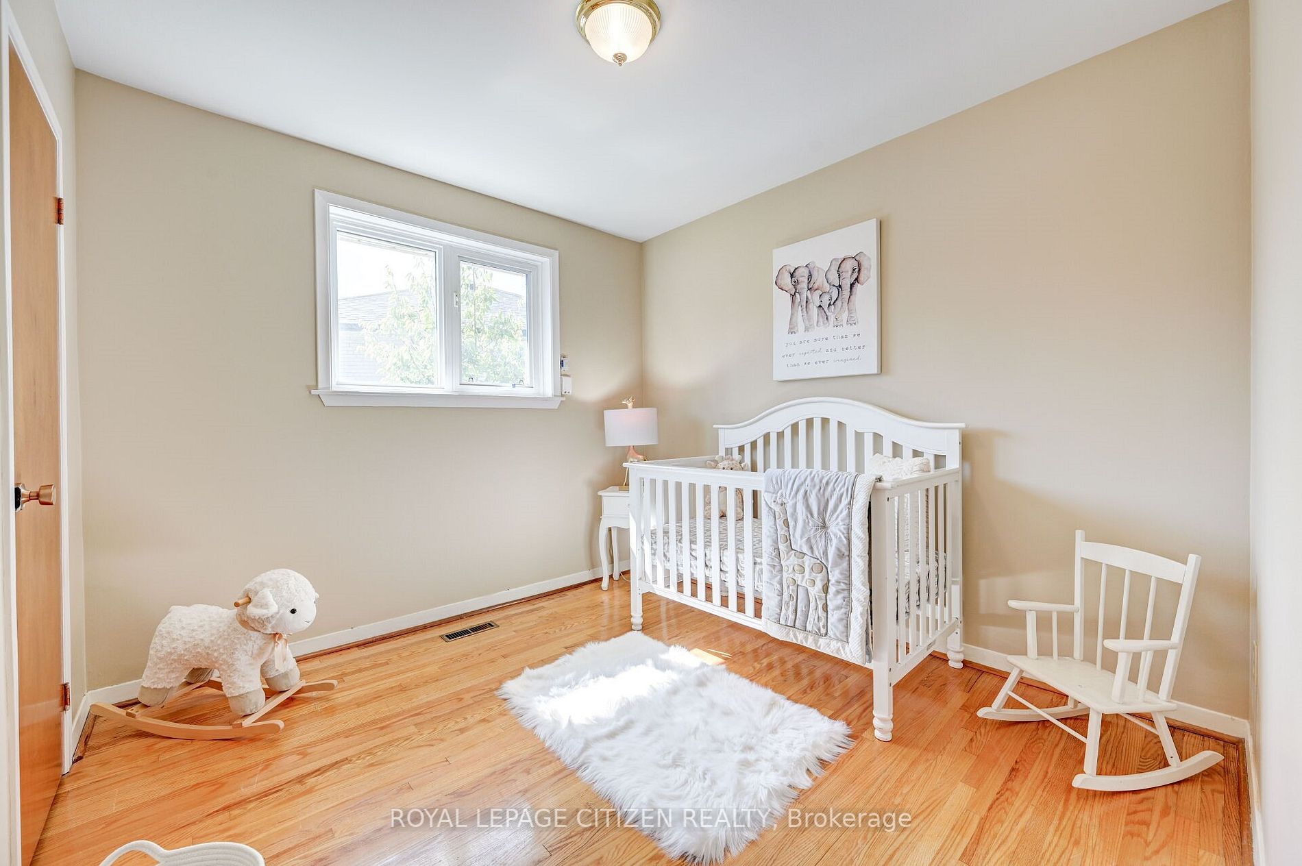 36 Orchardcroft Cres N