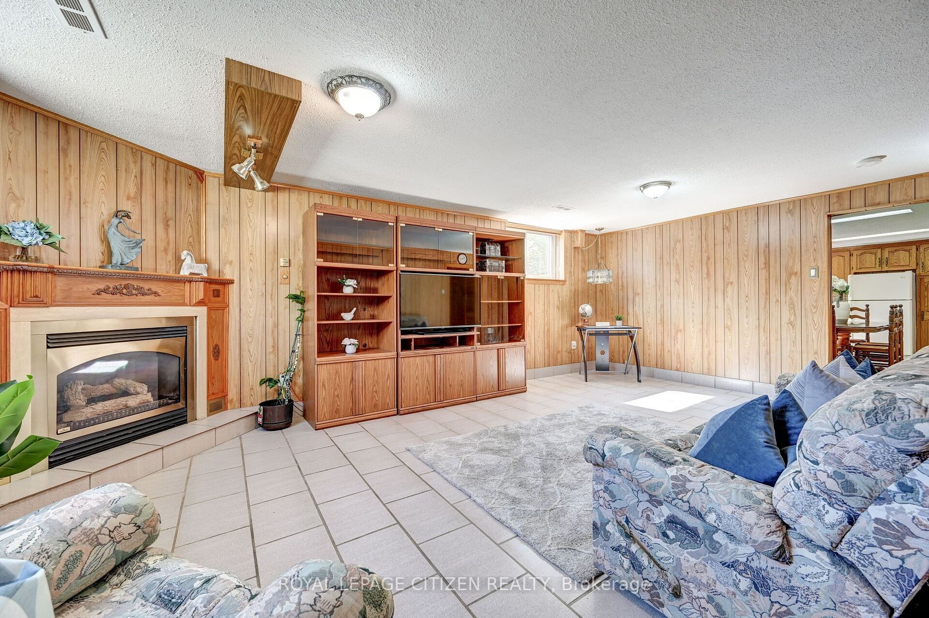 36 Orchardcroft Cres N